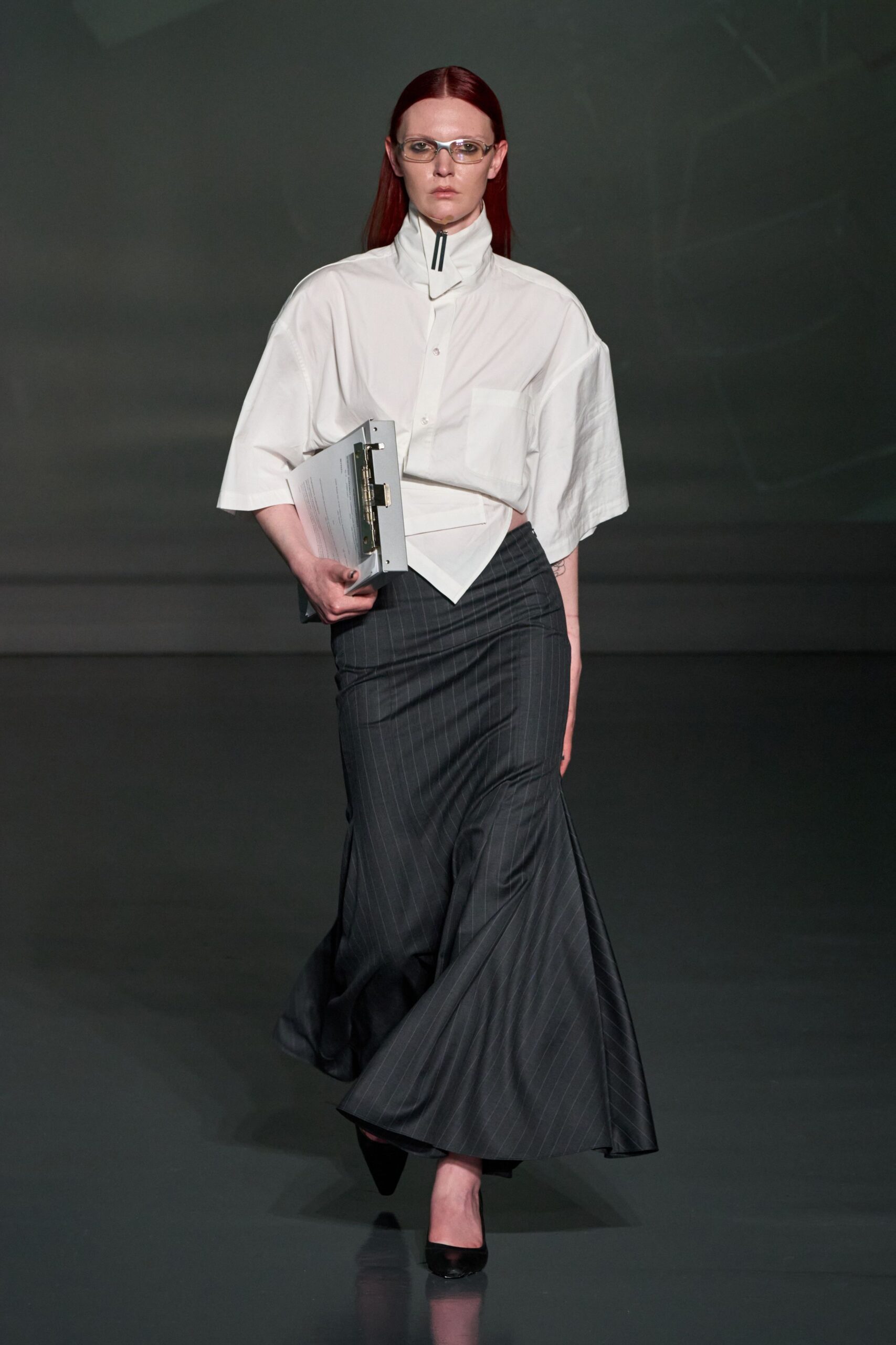 gray cotton slit fitted high-waisted flared skirt