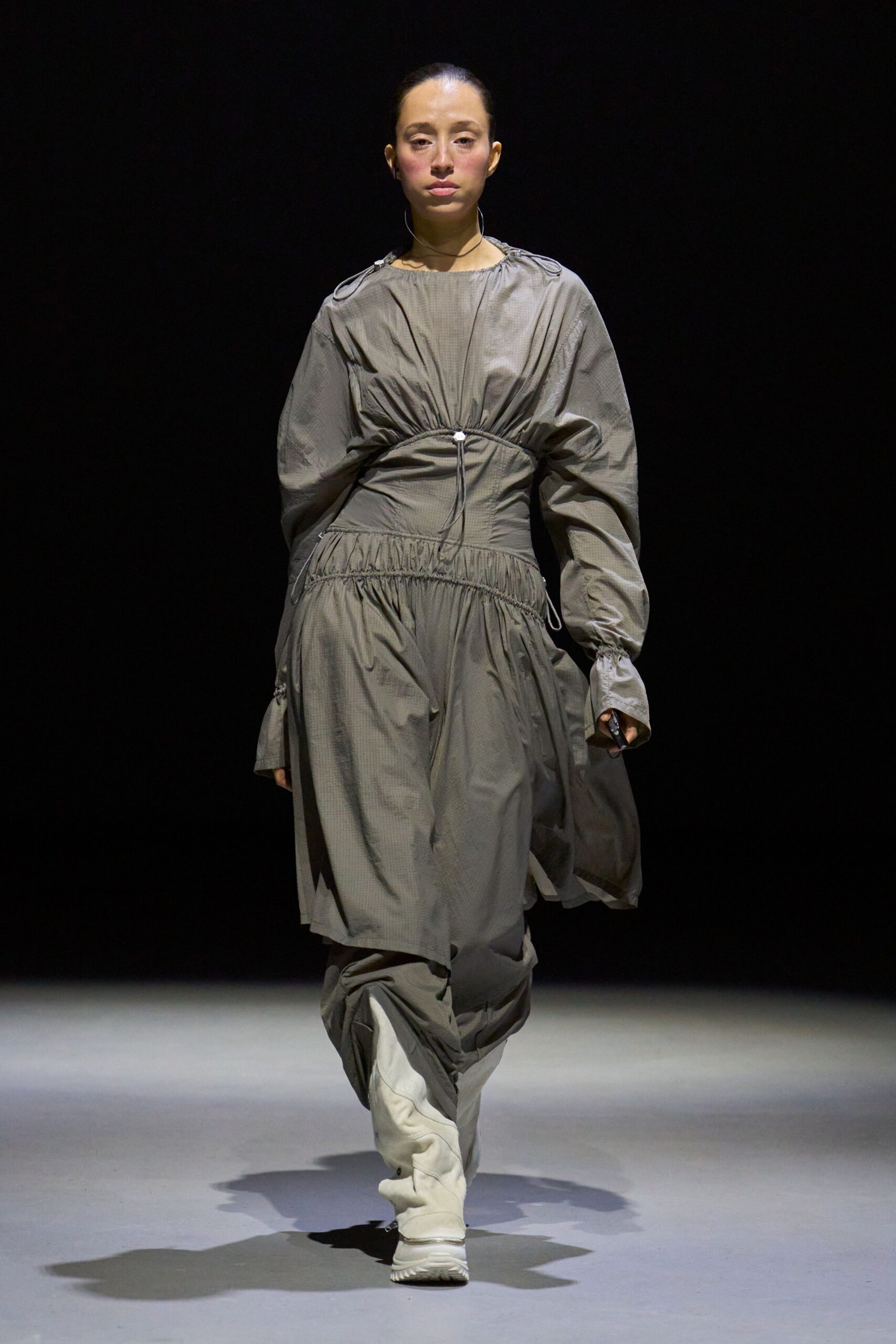 gray cotton long-sleeve high-neck relaxed zippered pleated dress