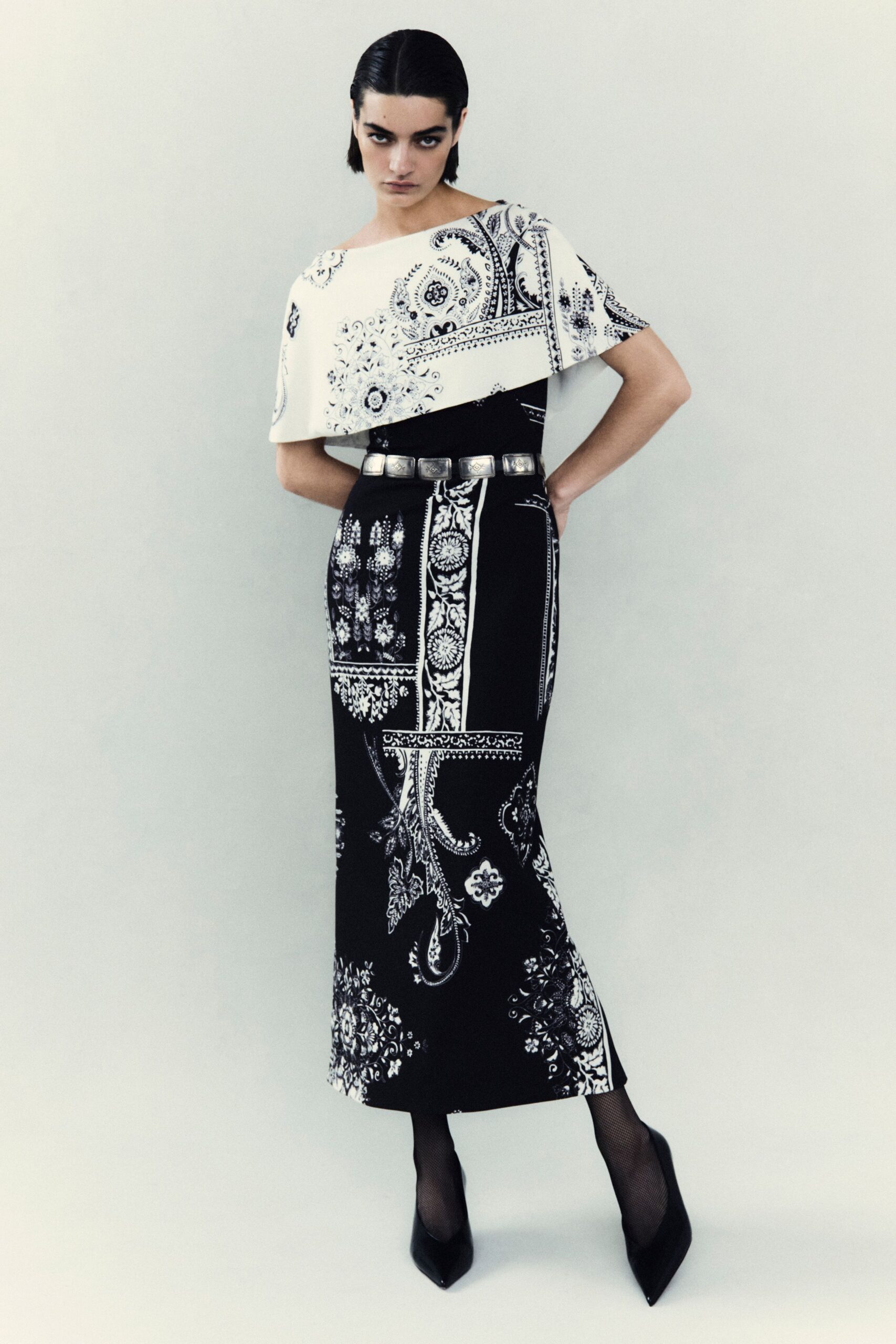 black fitted printed midi skirt