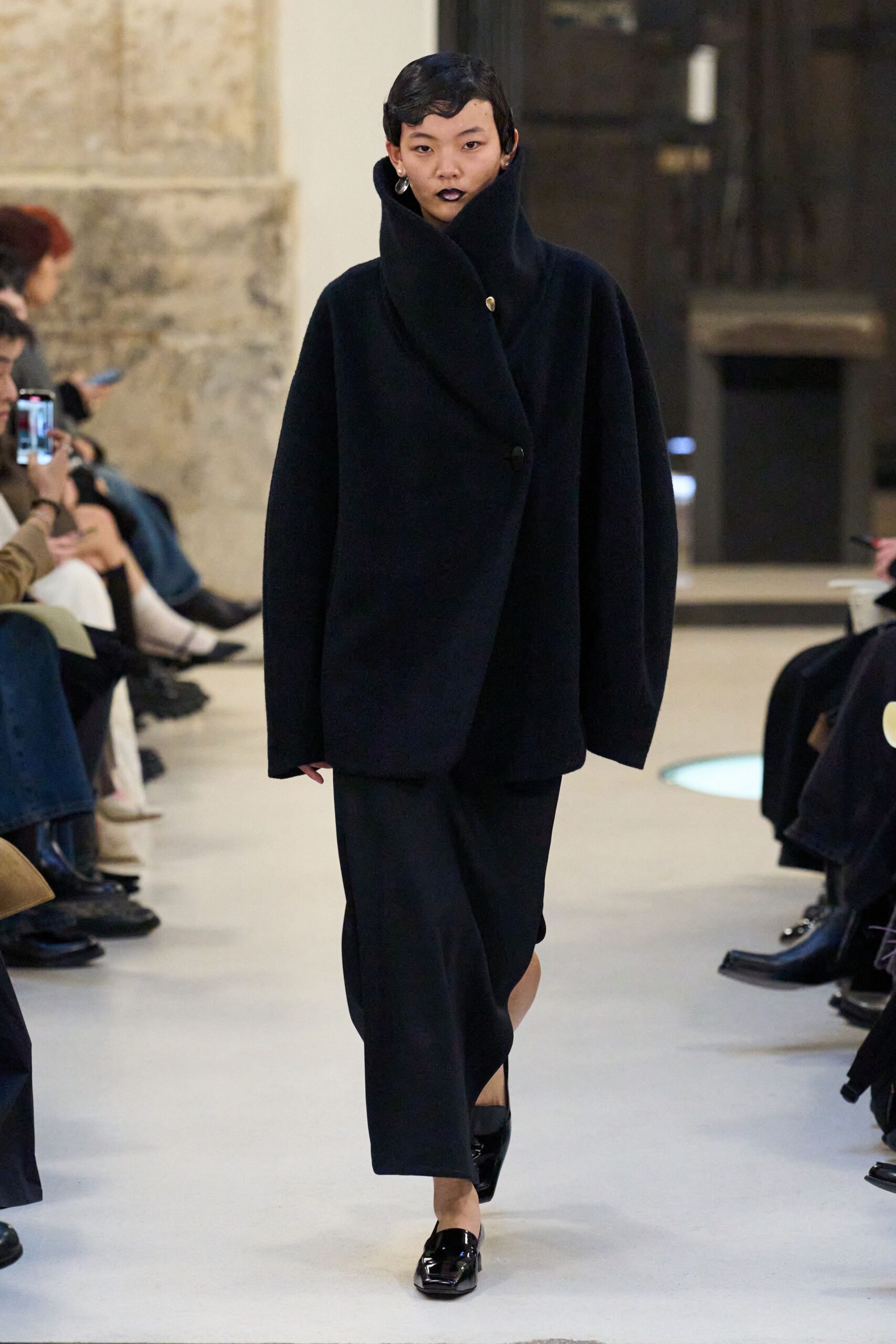 black wool long-sleeve collared oversized buttoned midi coat