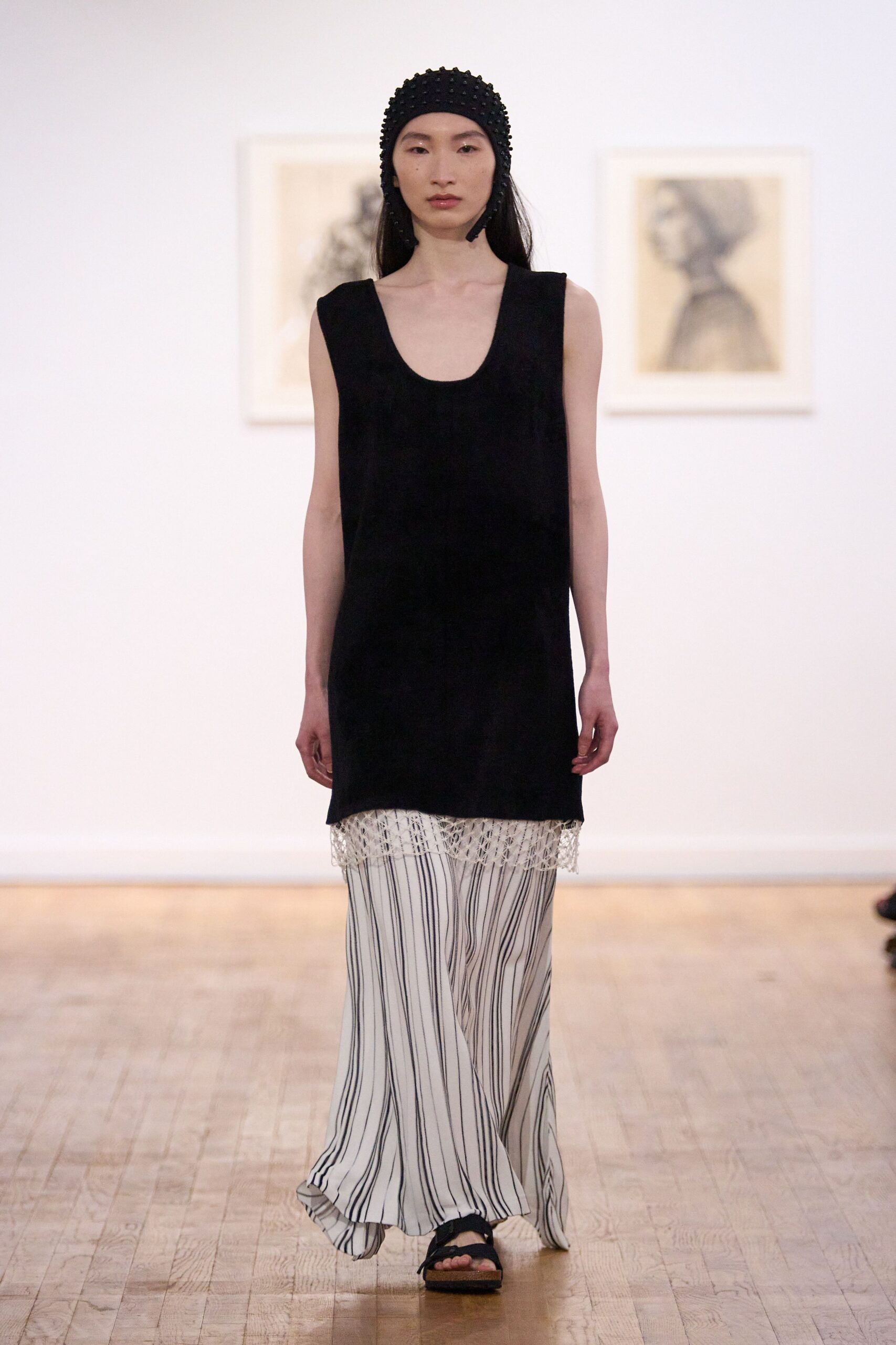 black velvet sleeveless scoop-neck relaxed top