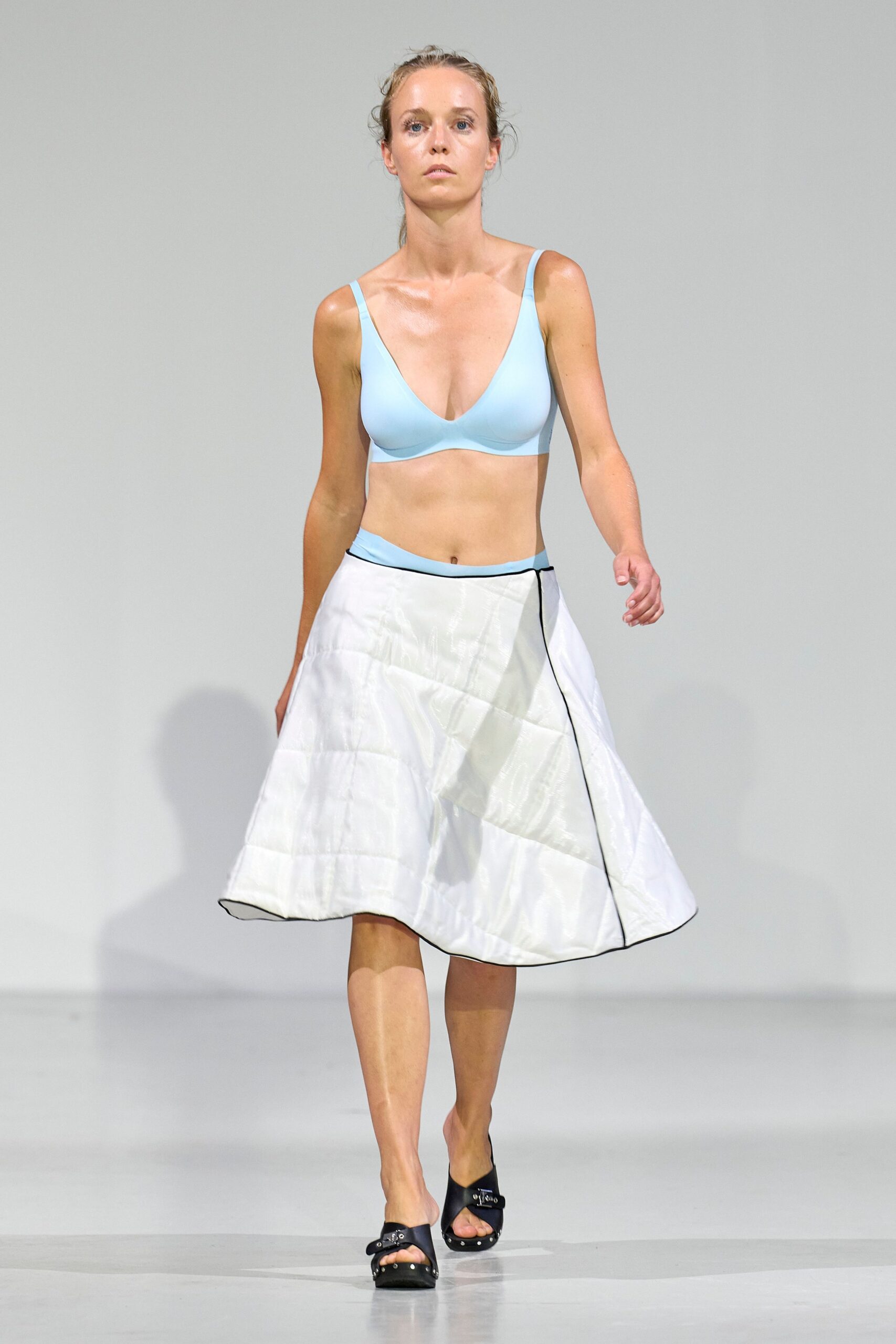 blue cotton top white pleated skirt