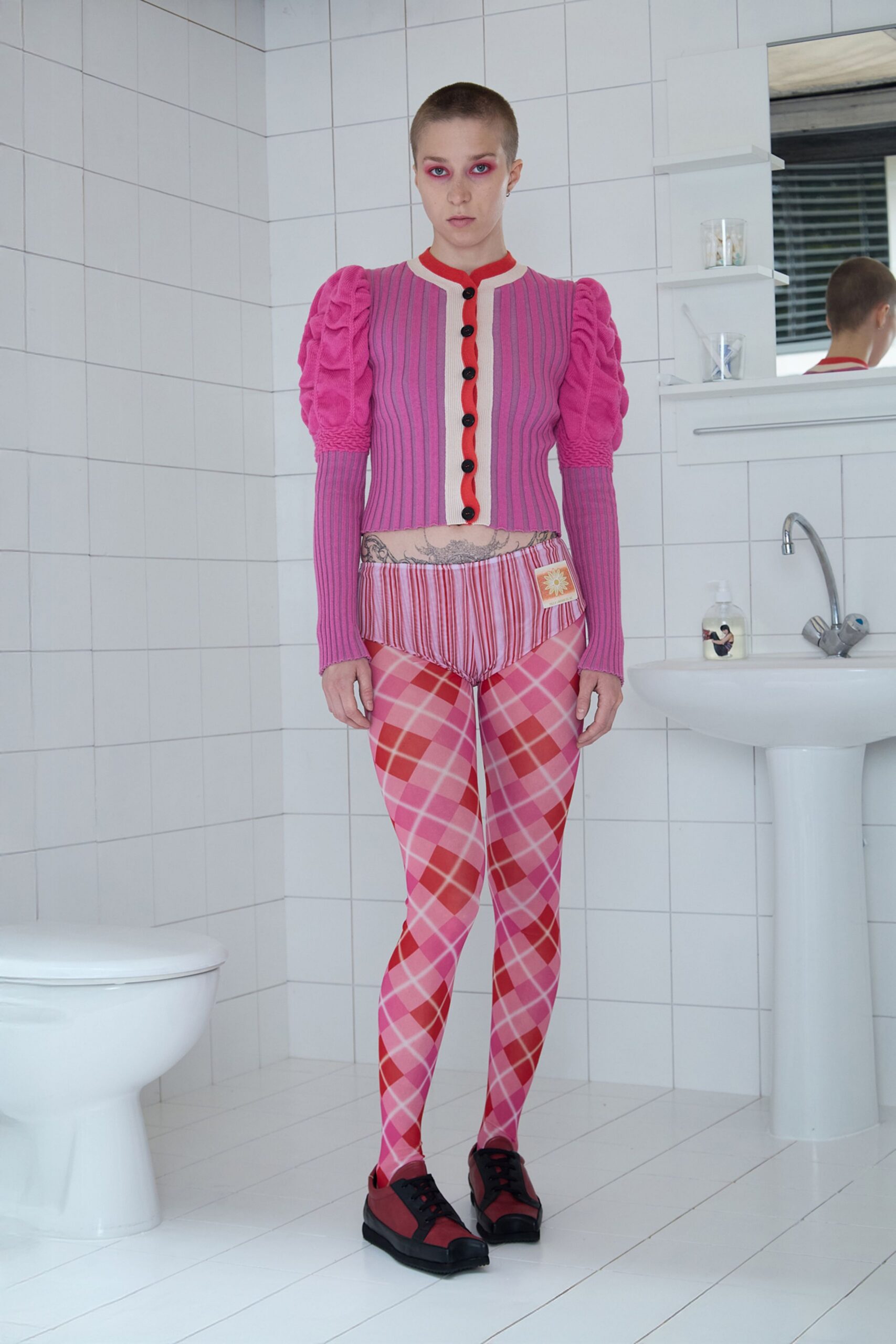 pink cotton long-sleeve collared fitted buttoned ribbed cardigan