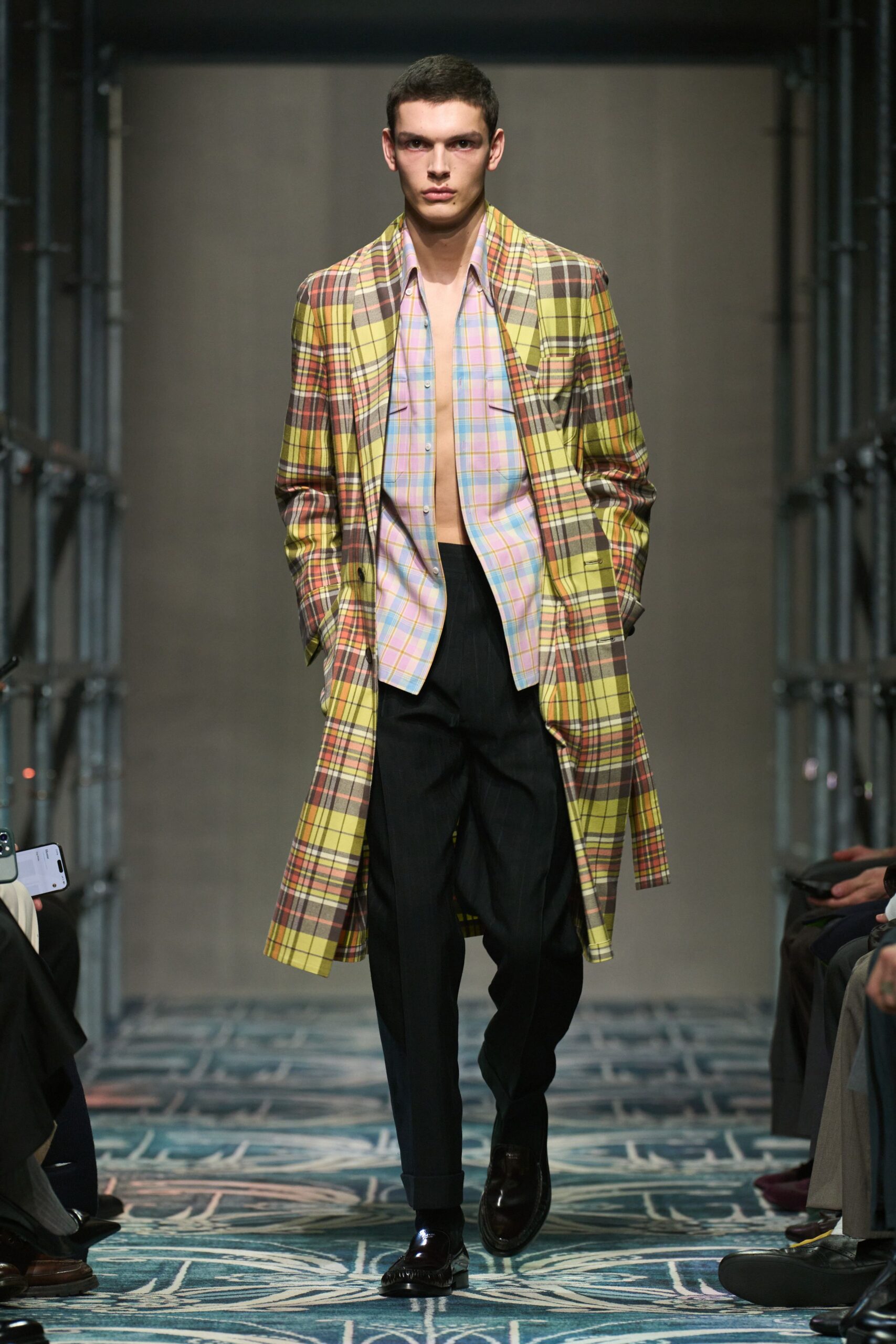 yellow cotton long-sleeve collared relaxed checked coat