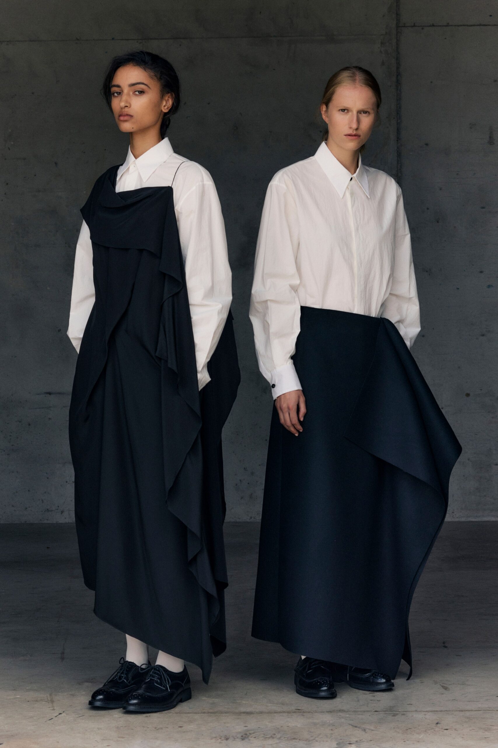 black cotton asymmetric fitted skirt