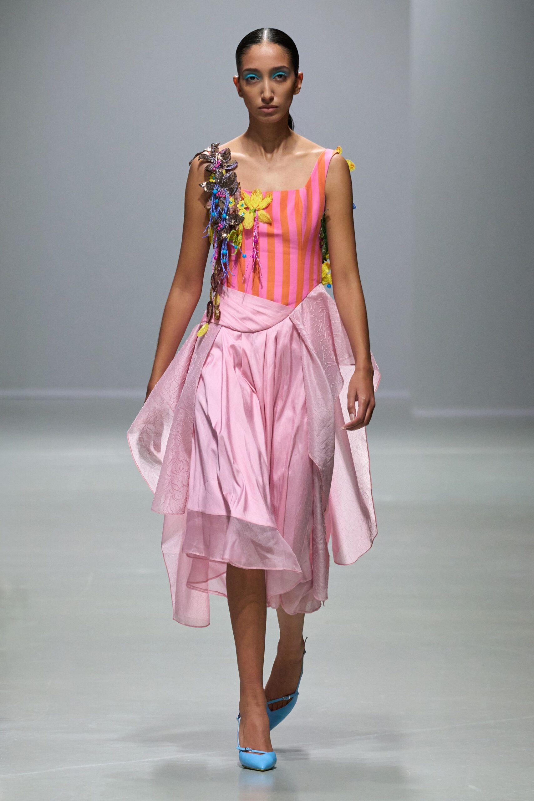 pink and orange midi dress with blue shoes