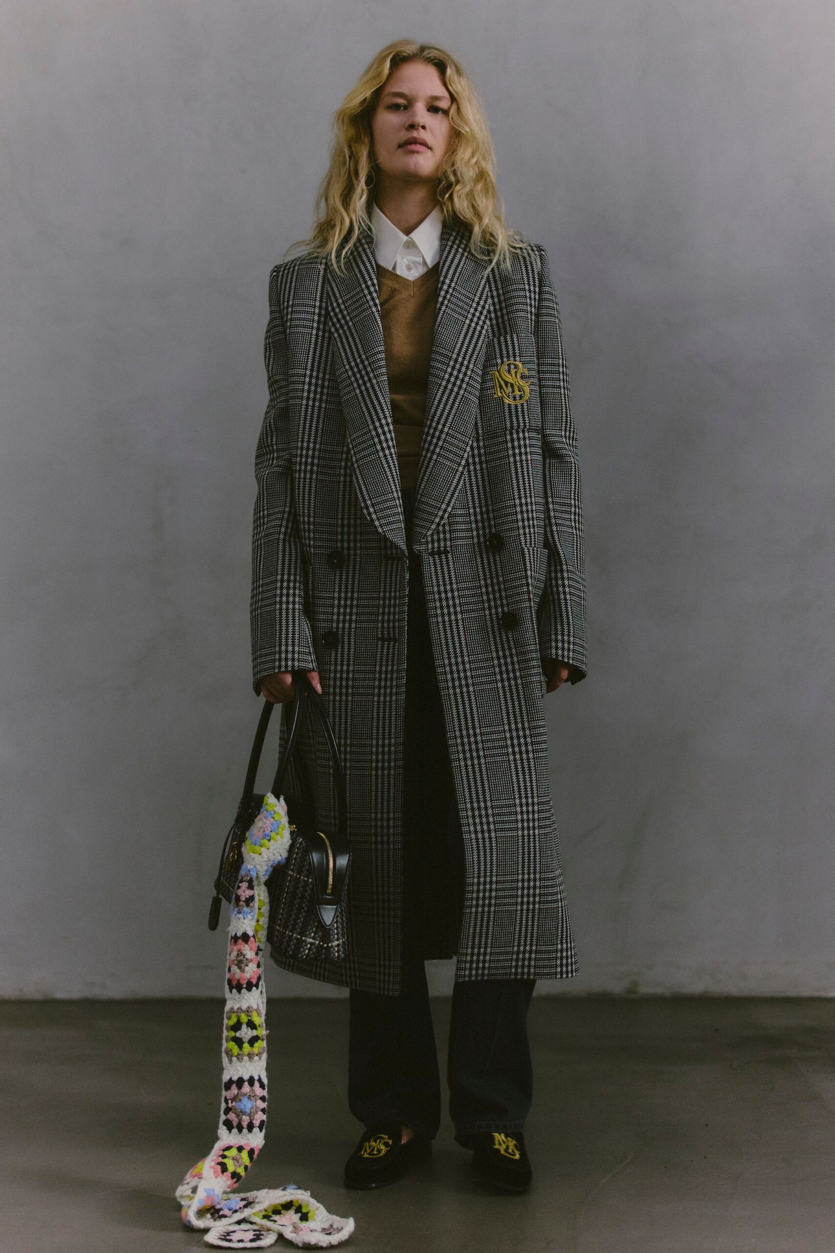 gray wool long-sleeve collared tailored checked coat