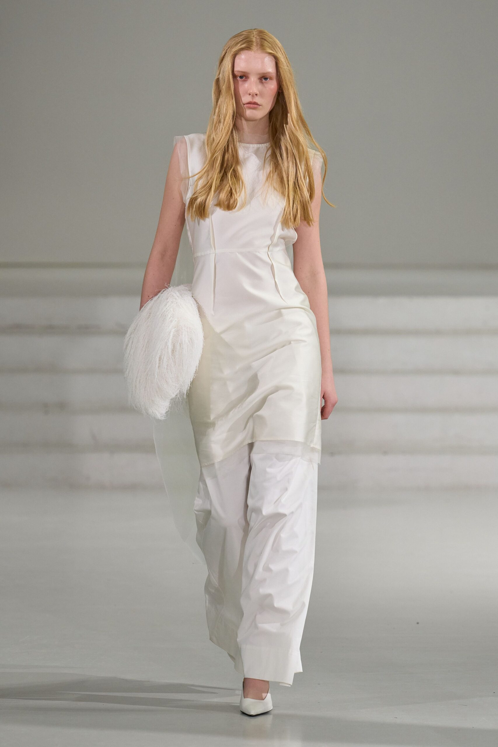 white feather bag