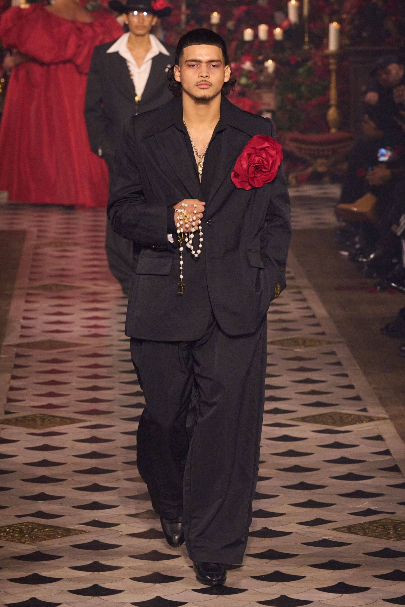 black wool long-sleeve collared relaxed buttoned suit