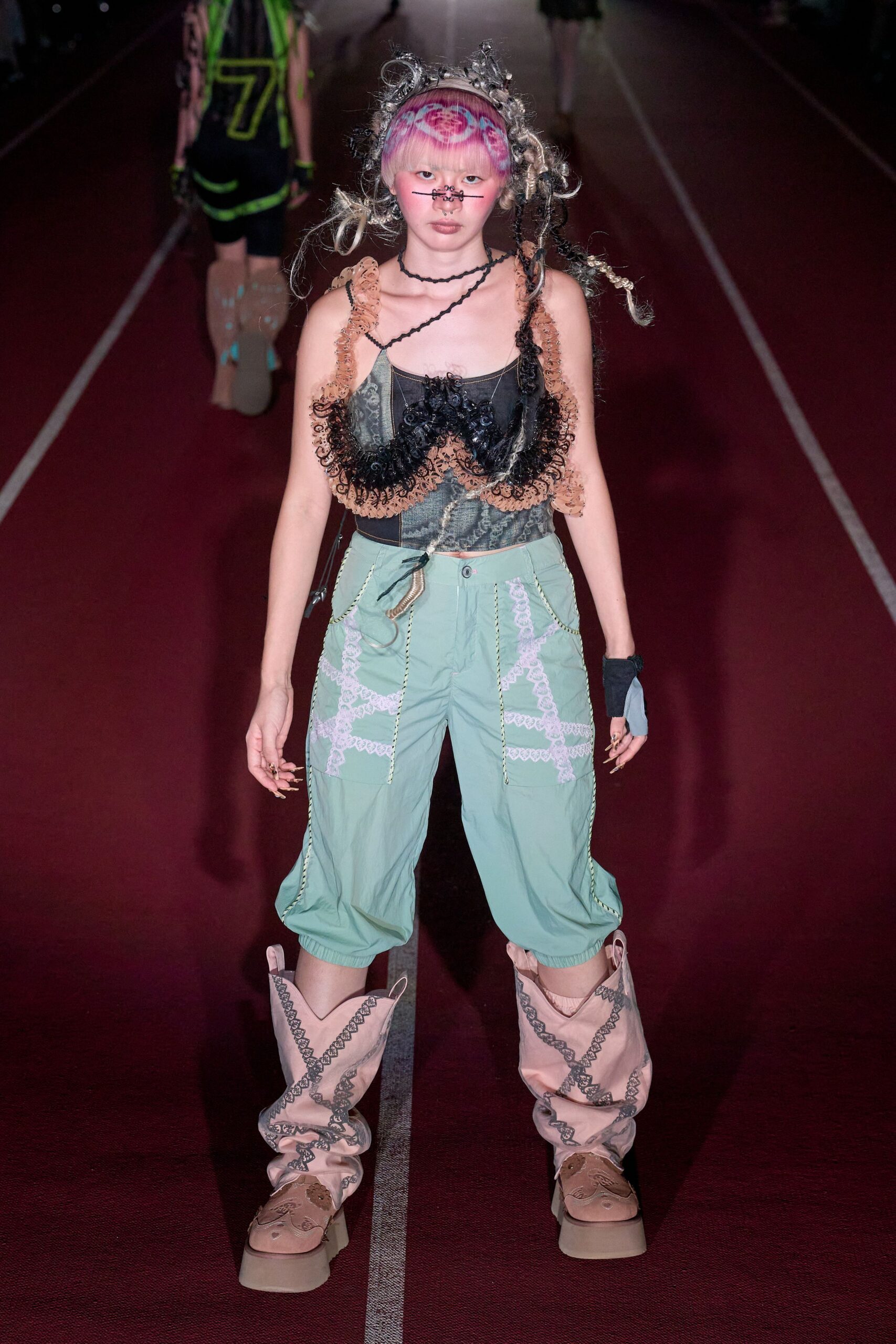 green cotton relaxed cargo pants