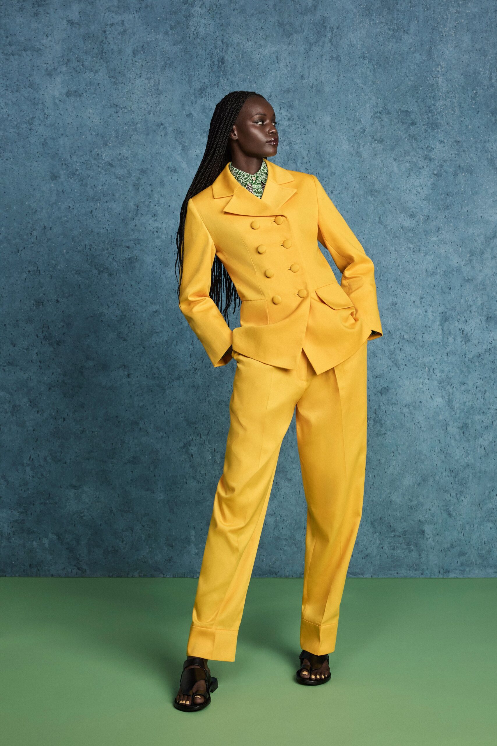 yellow long-sleeve collared tailored suit