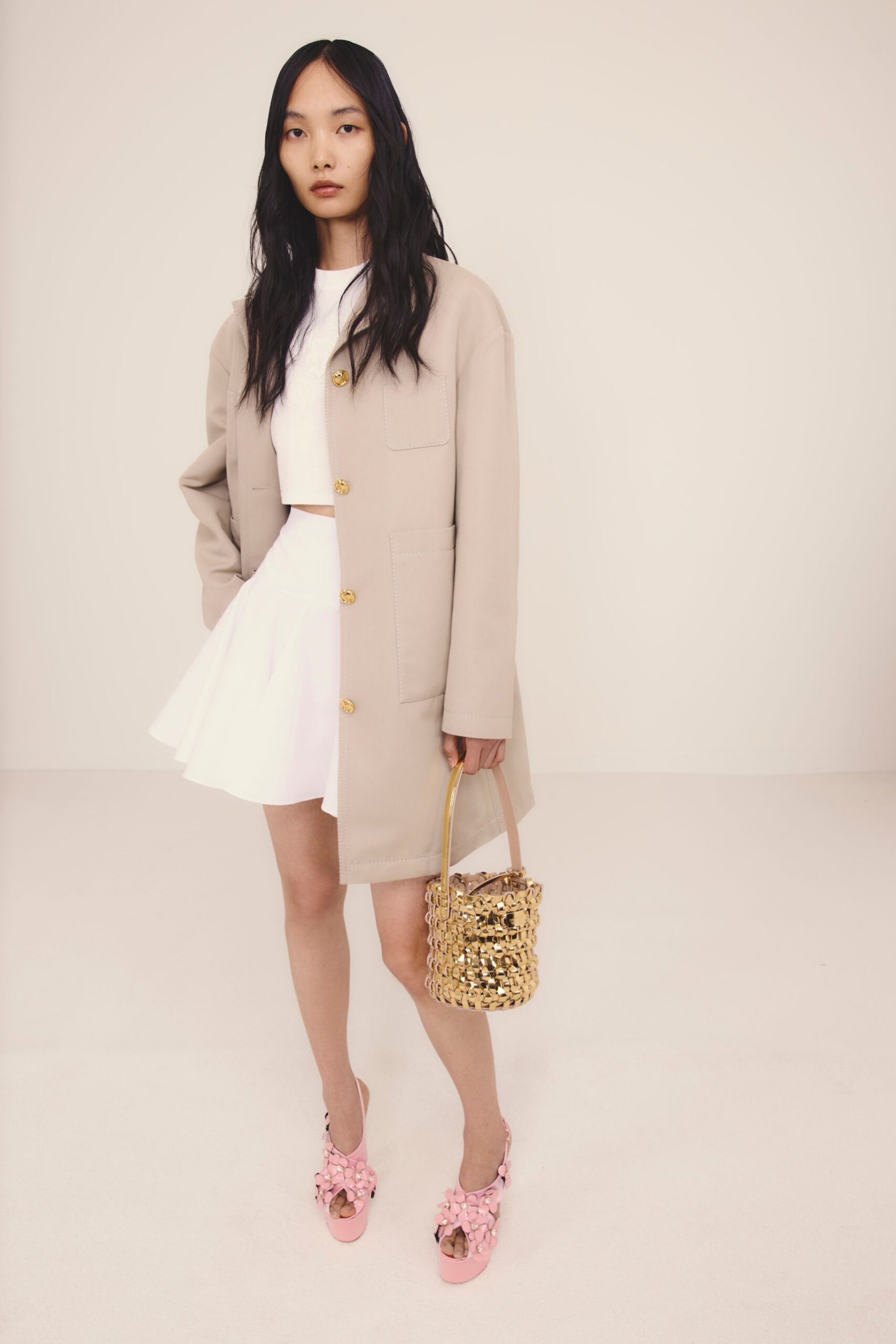white cotton fitted high-waisted pleated mini skirt