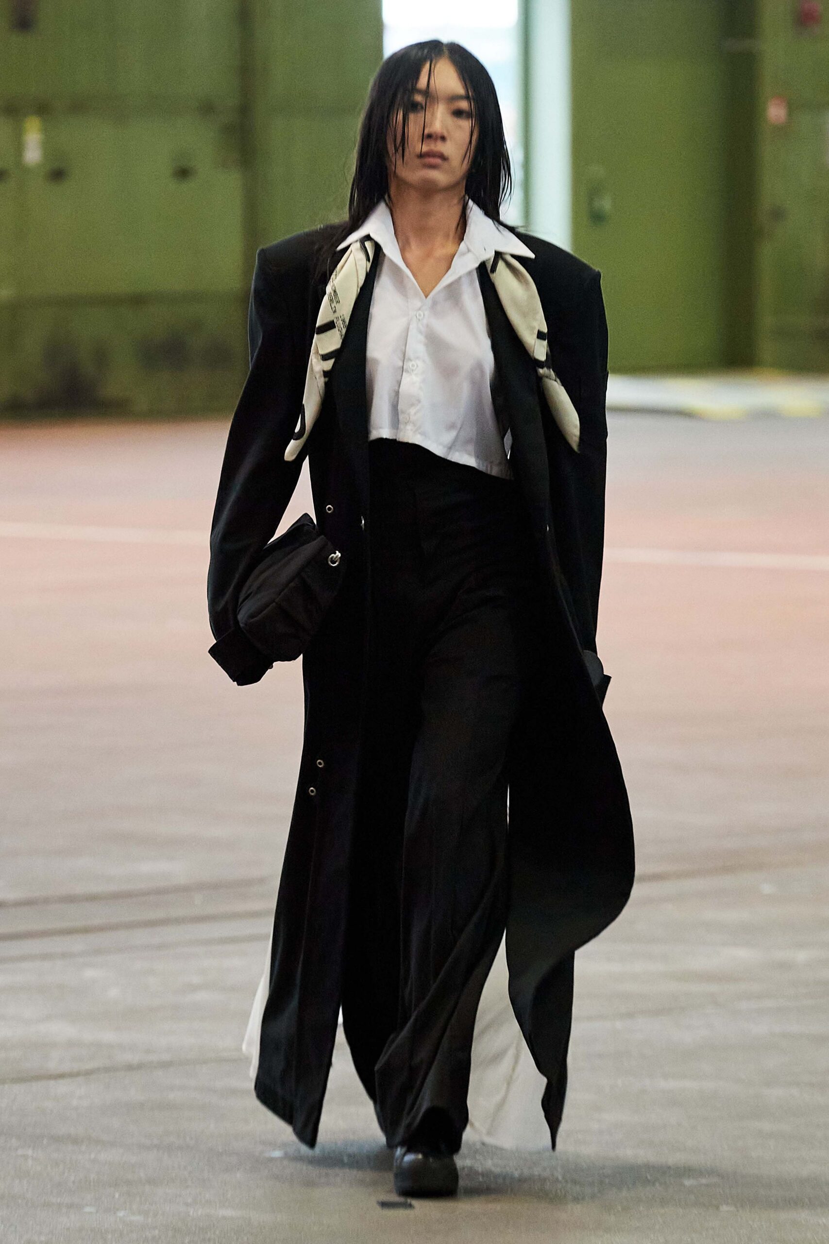 black wool long-sleeve collared oversized buttoned coat