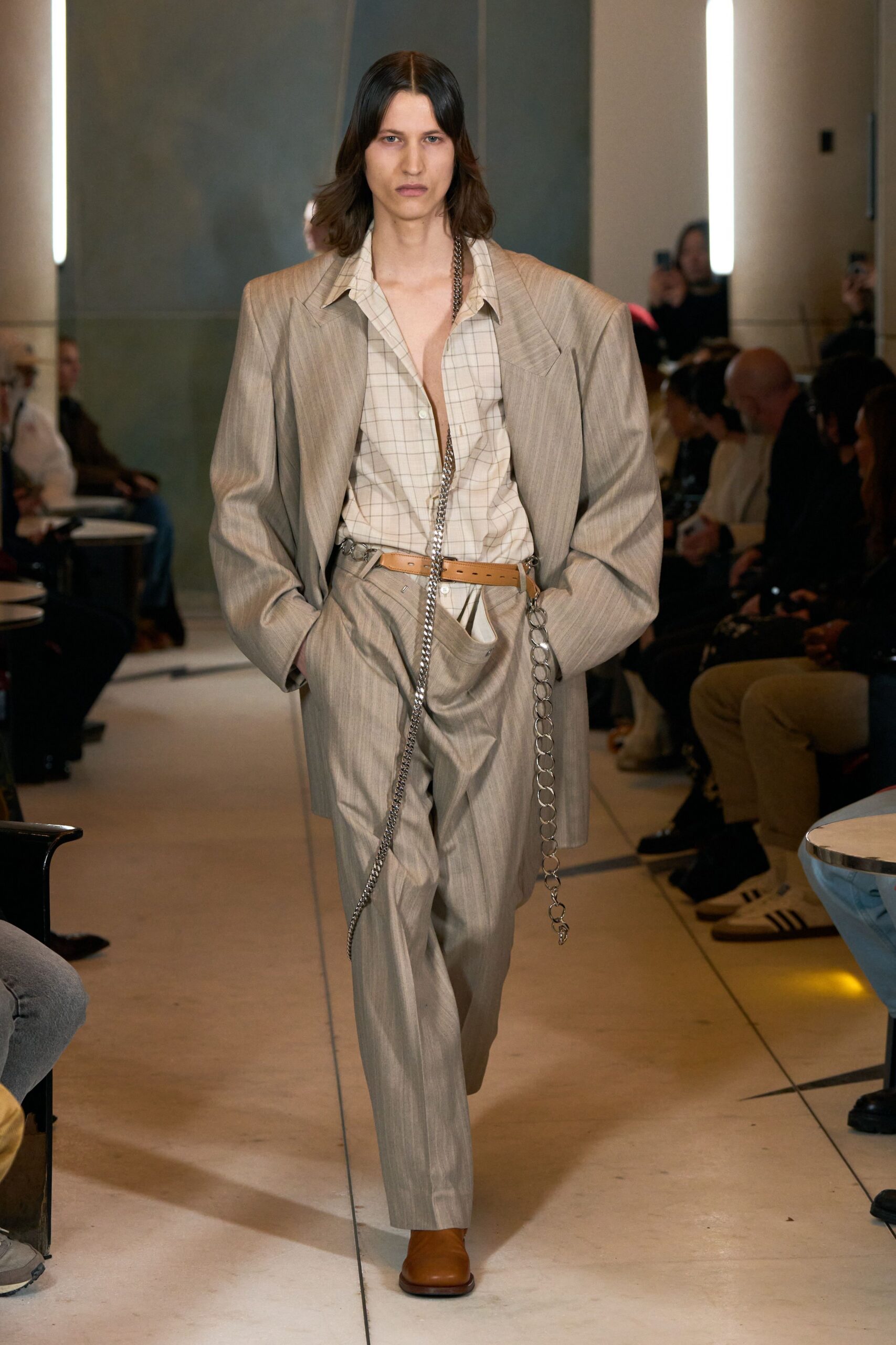 beige cotton long-sleeve collared oversized checked buttoned suit
