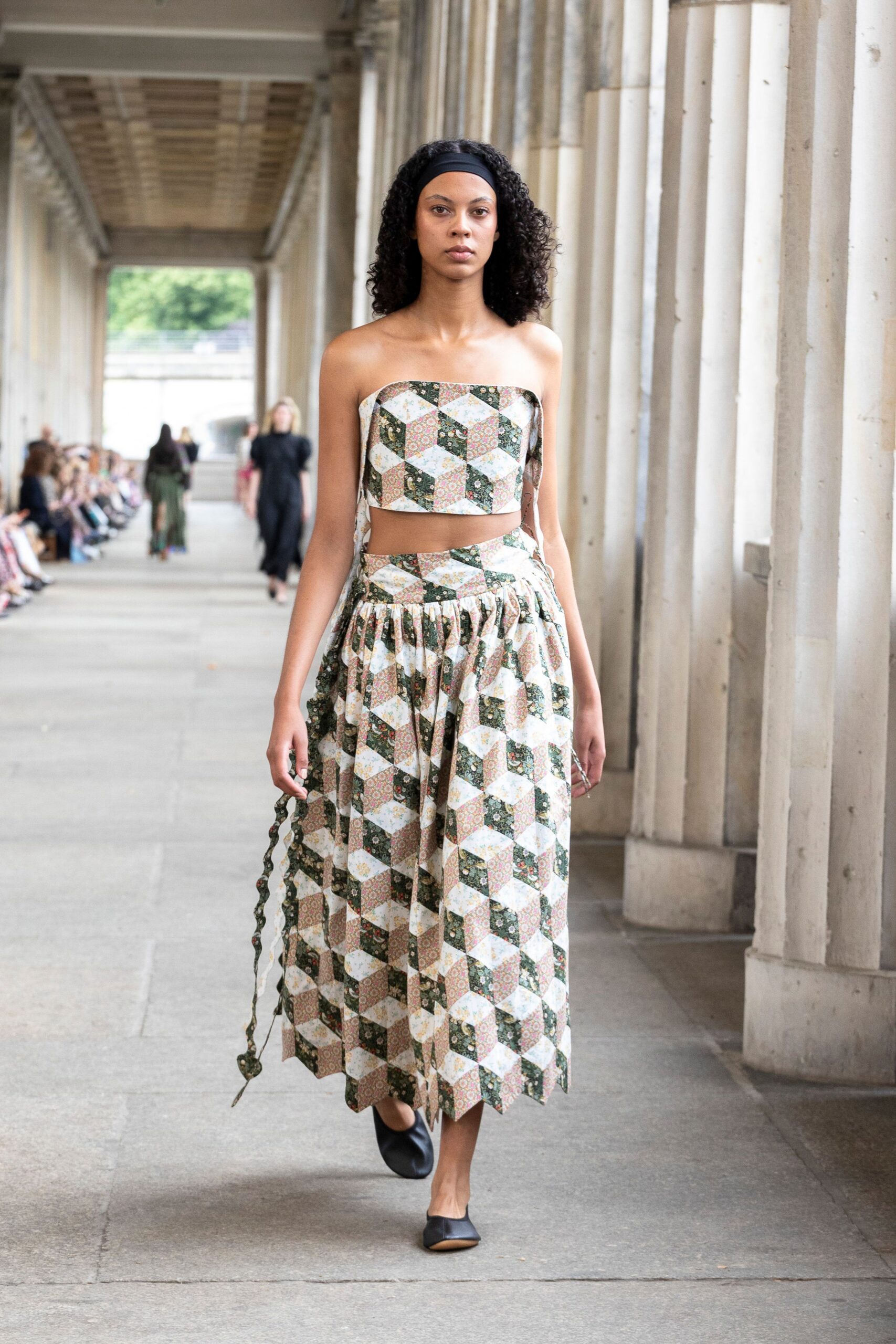 multi cotton sleeveless strapless fitted printed cropped crop-top