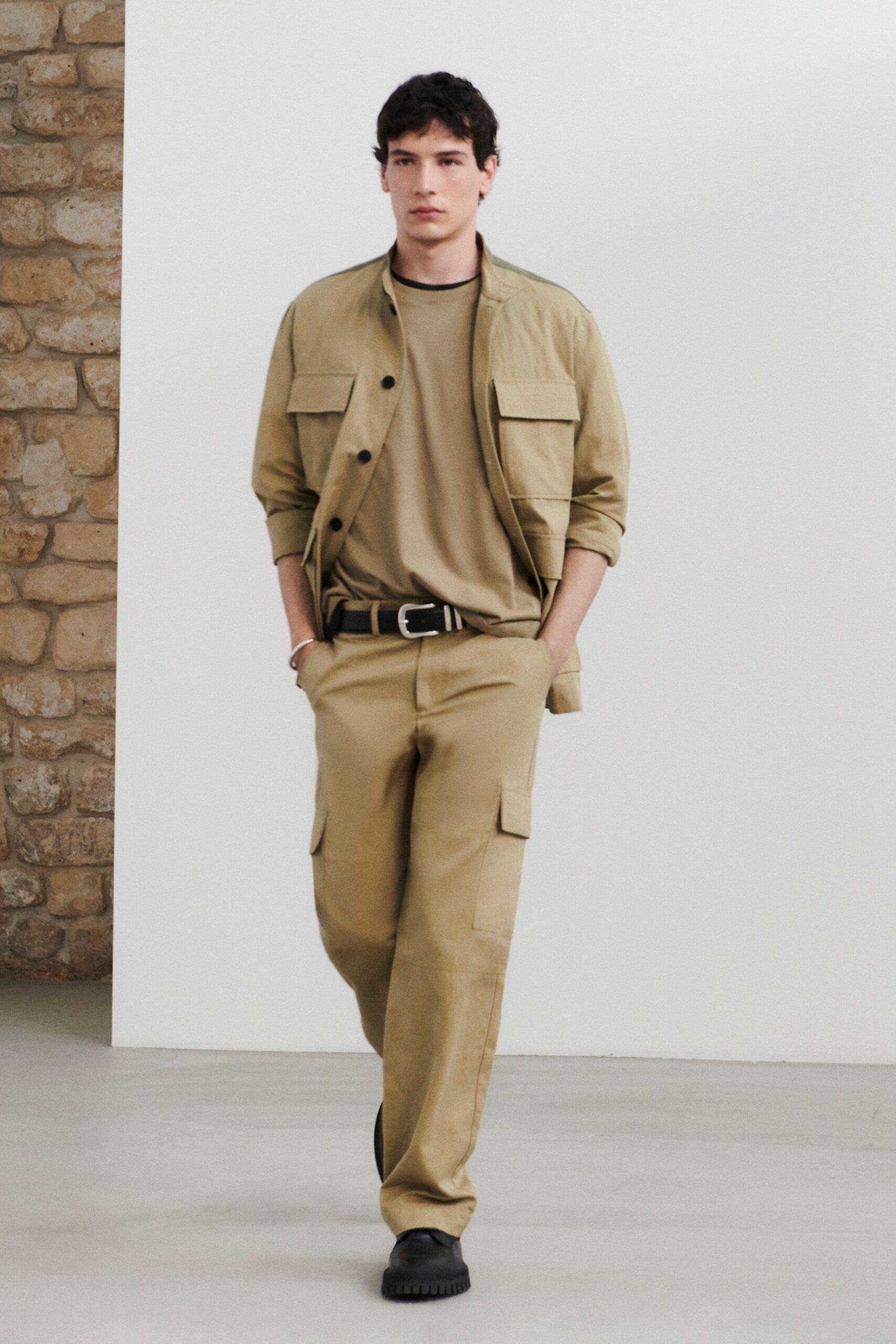 beige cotton short-sleeve collared relaxed t-shirt