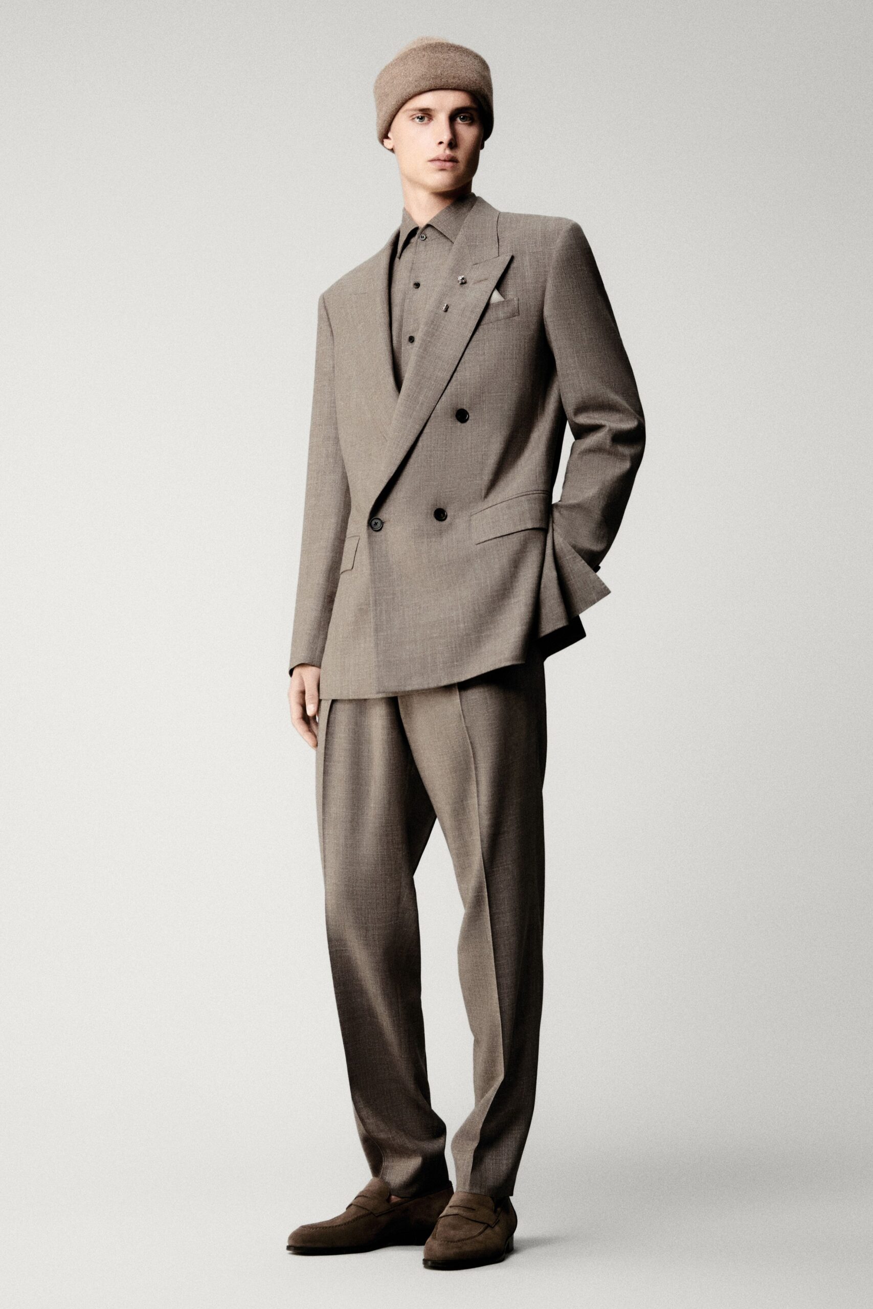 brown wool long-sleeve collared tailored buttoned suit