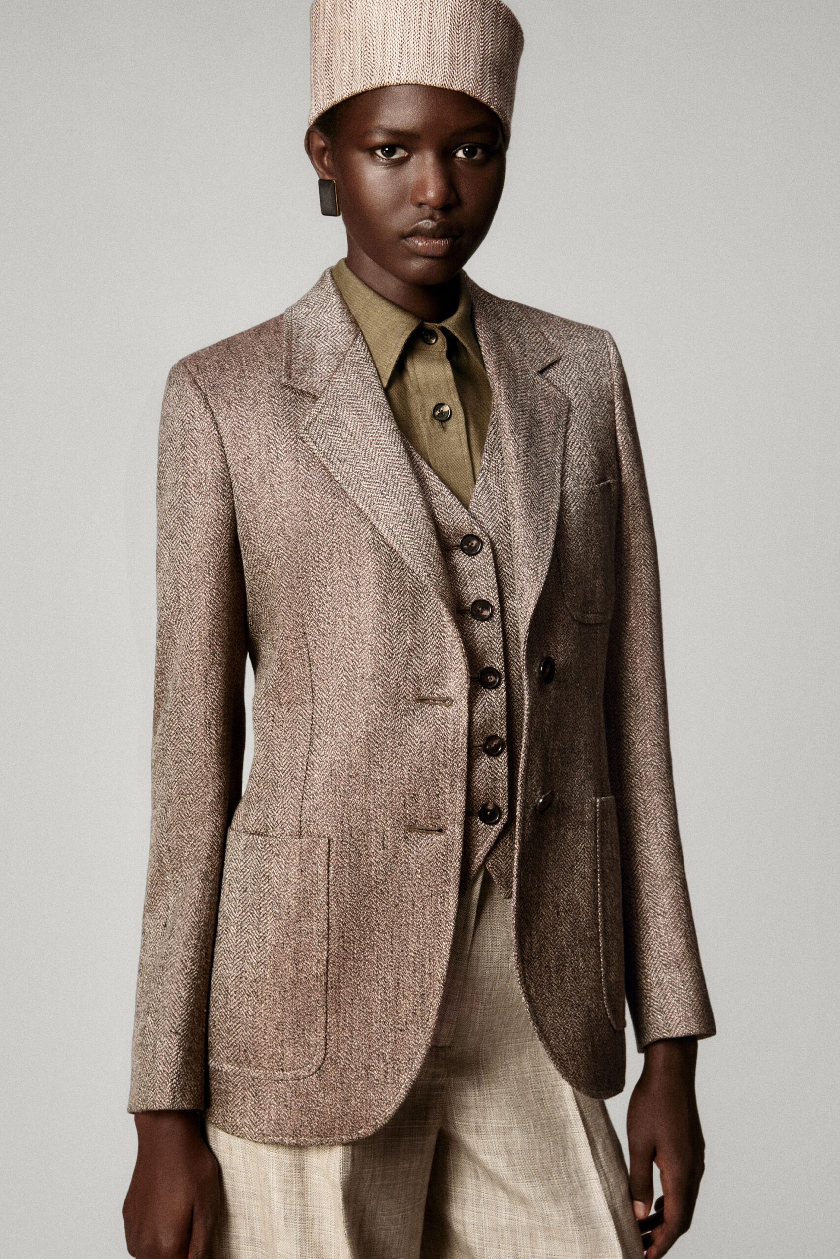 brown tweed sleeveless fitted buttoned vest
