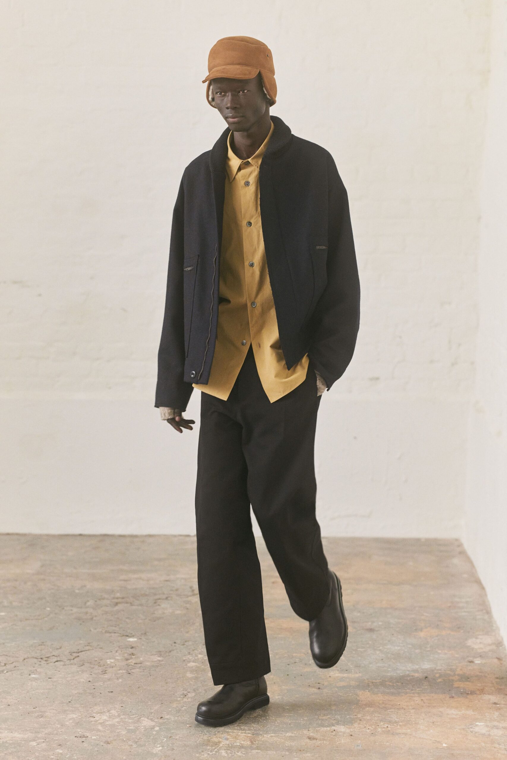 yellow cotton long-sleeve collared fitted shirt
