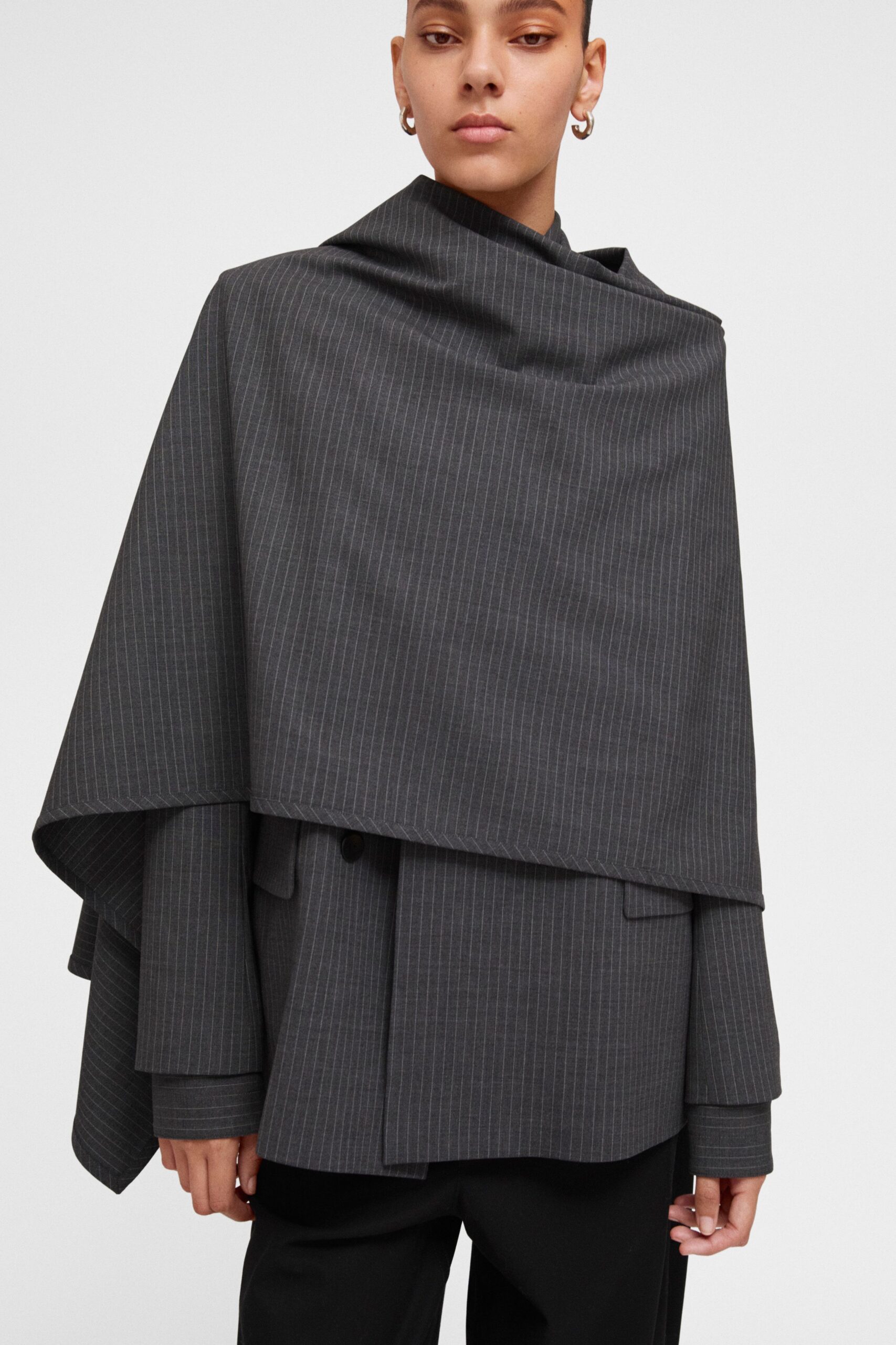 gray cotton long-sleeve collared relaxed striped layered blazer