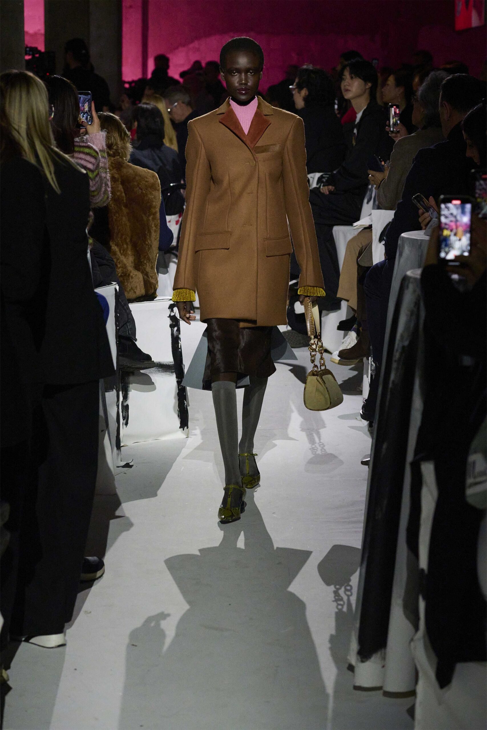 brown wool long-sleeve collared tailored buttoned blazer
