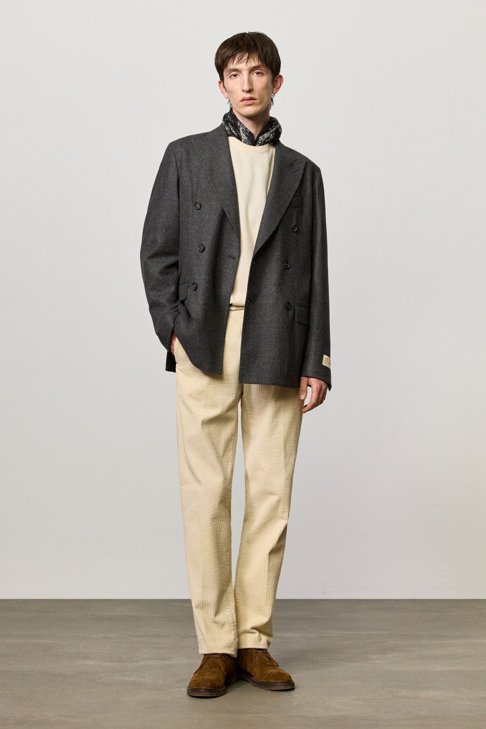 beige cotton slim pleated pants