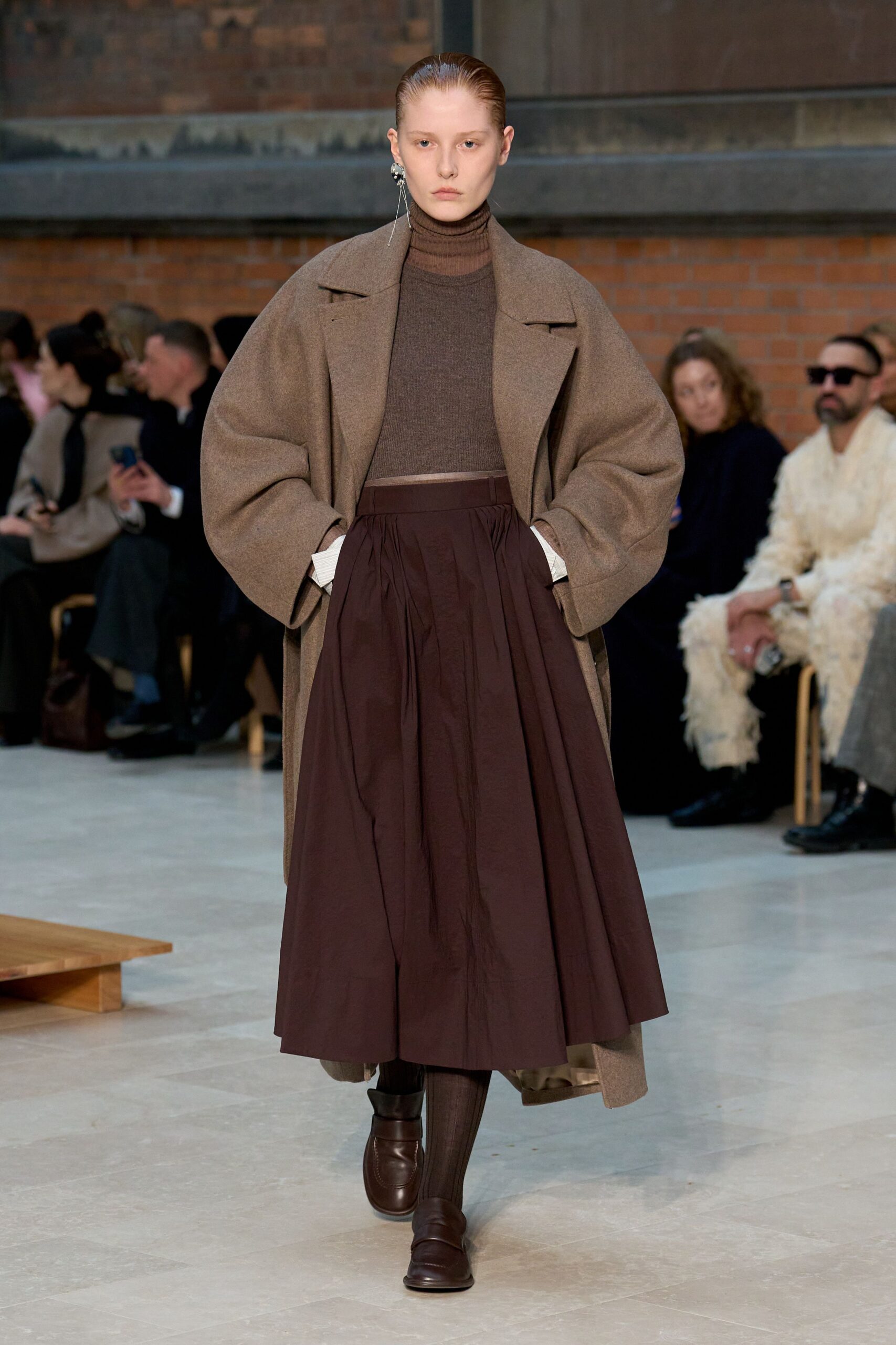 brown wool long-sleeve collared oversized layered coat