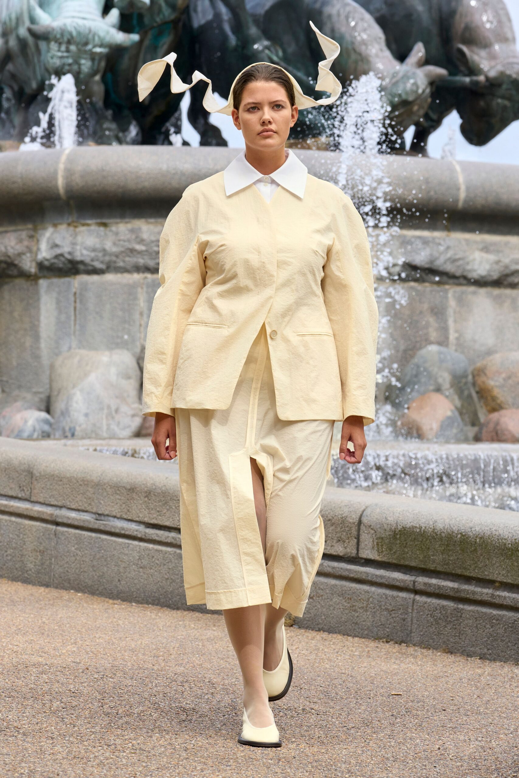 yellow cotton slit fitted straight-leg skirt