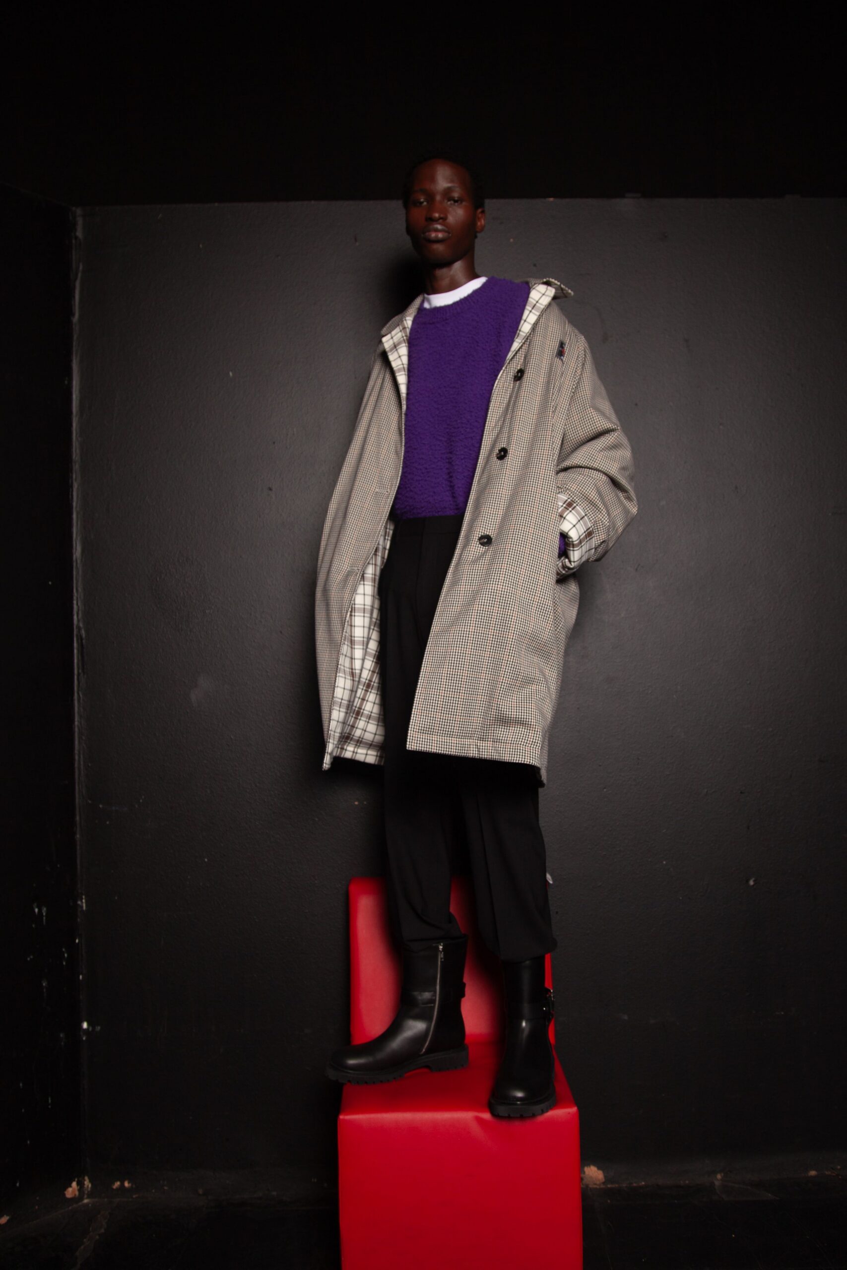 purple wool long-sleeve collared fitted sweater