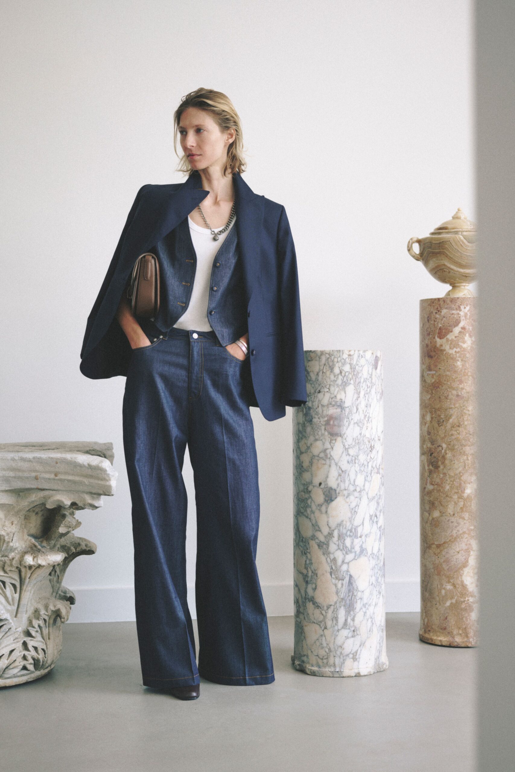 navy blazer with denim pants