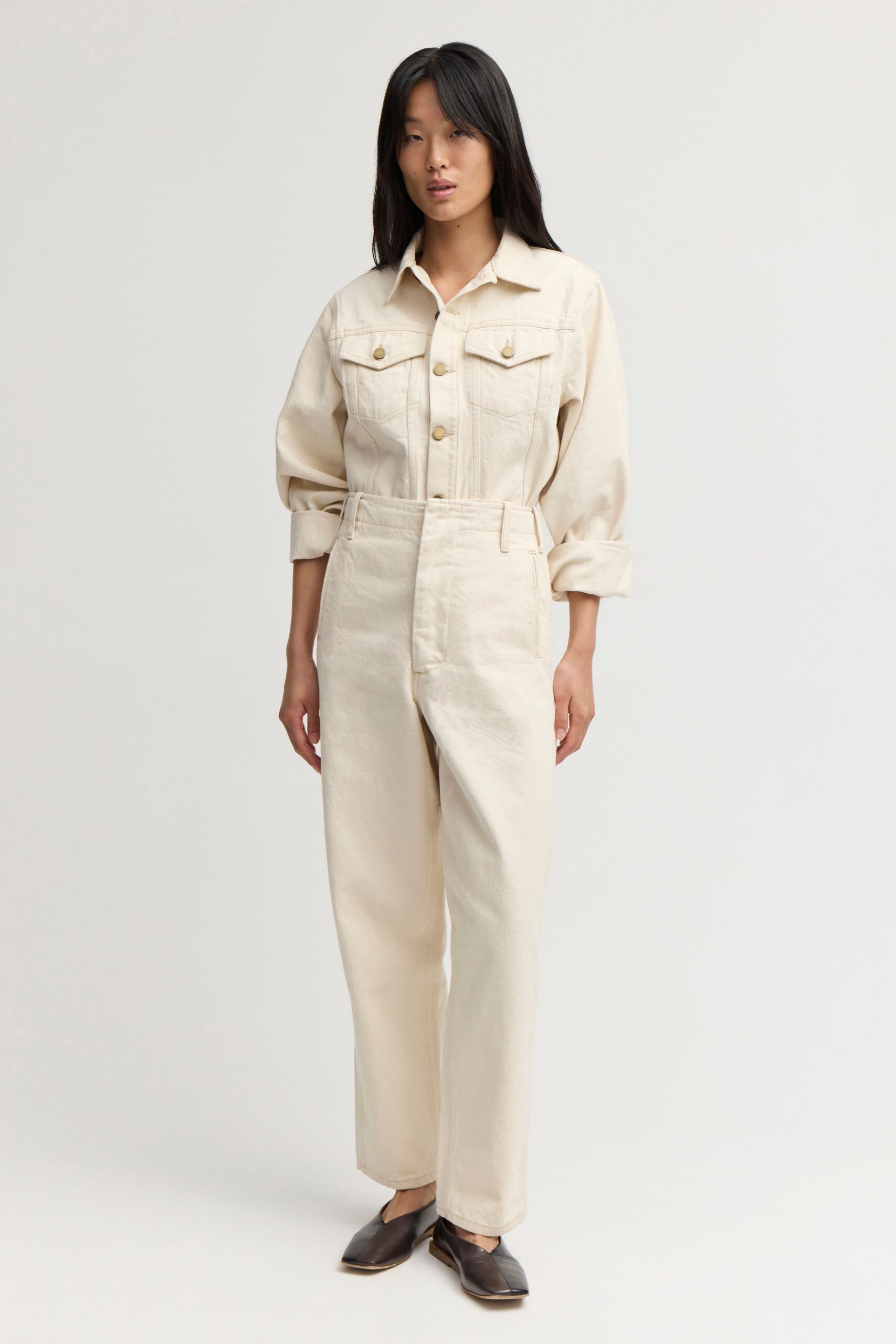 beige cotton long-sleeve collared relaxed buttoned jacket