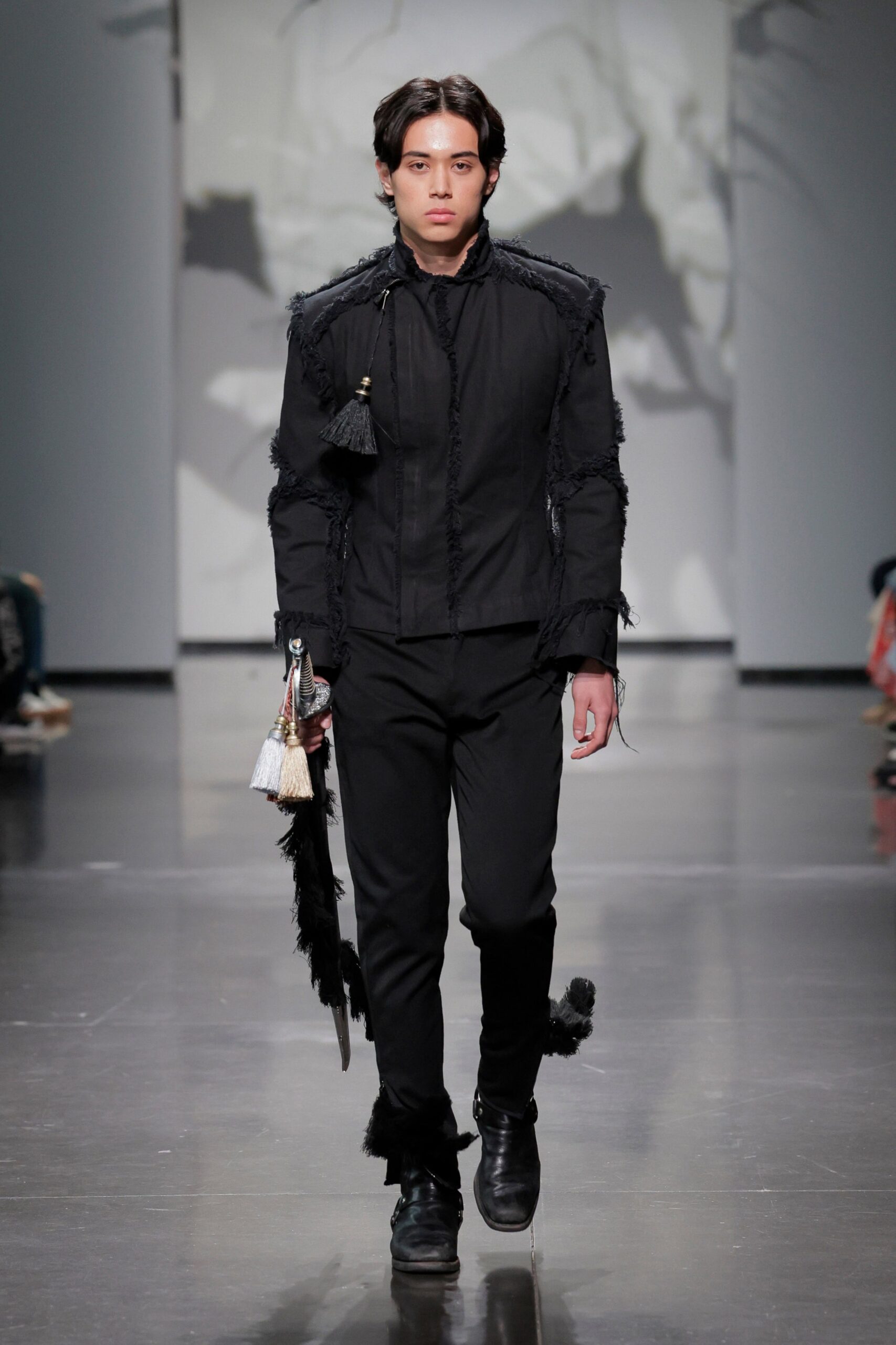 black fitted jacket and pants