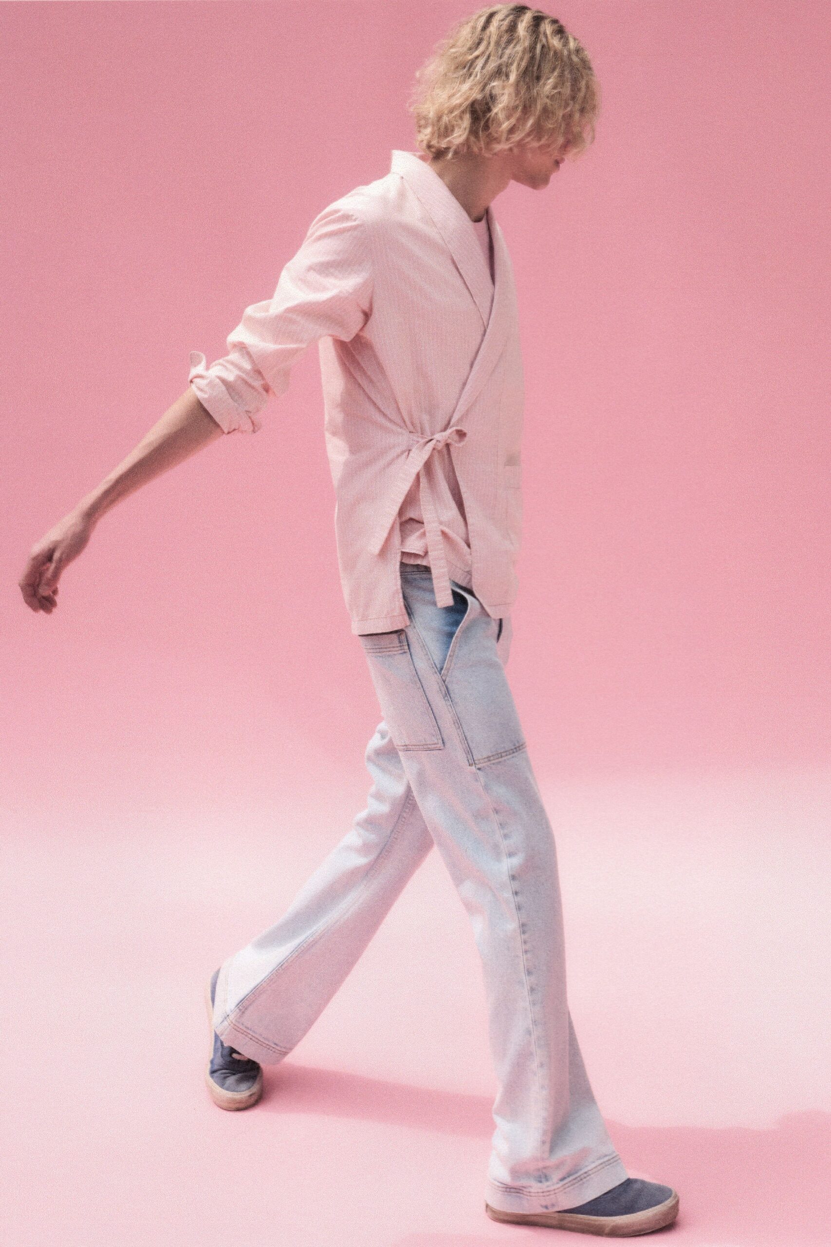 pink cotton long-sleeve collared relaxed buttoned shirt