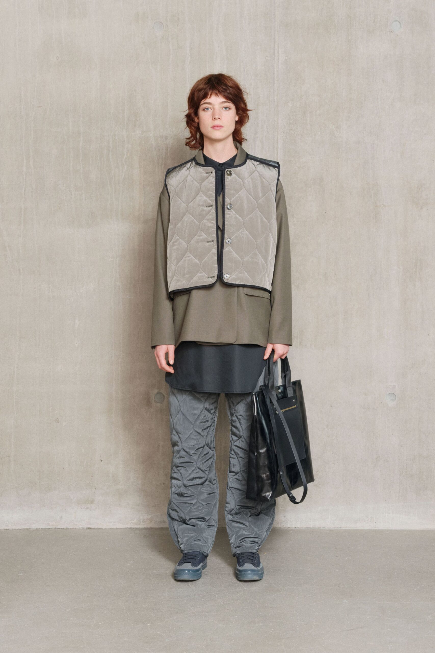 gray relaxed quilted pockets pants