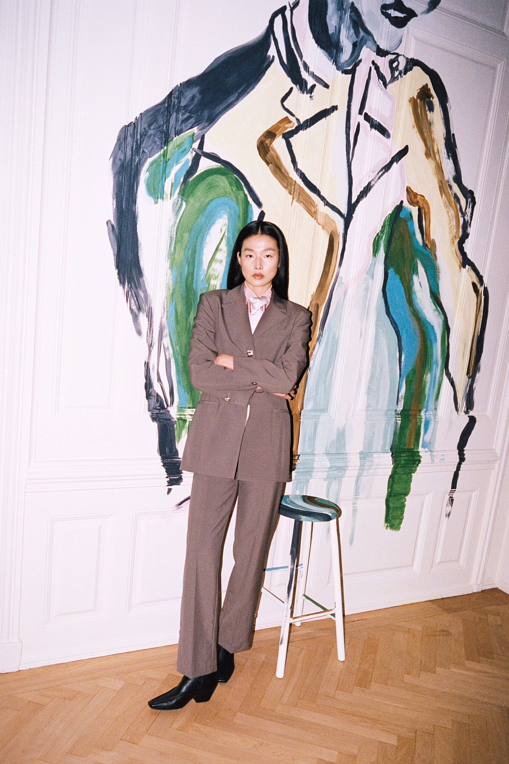 brown cotton long-sleeve collared tailored buttoned straight-leg suit