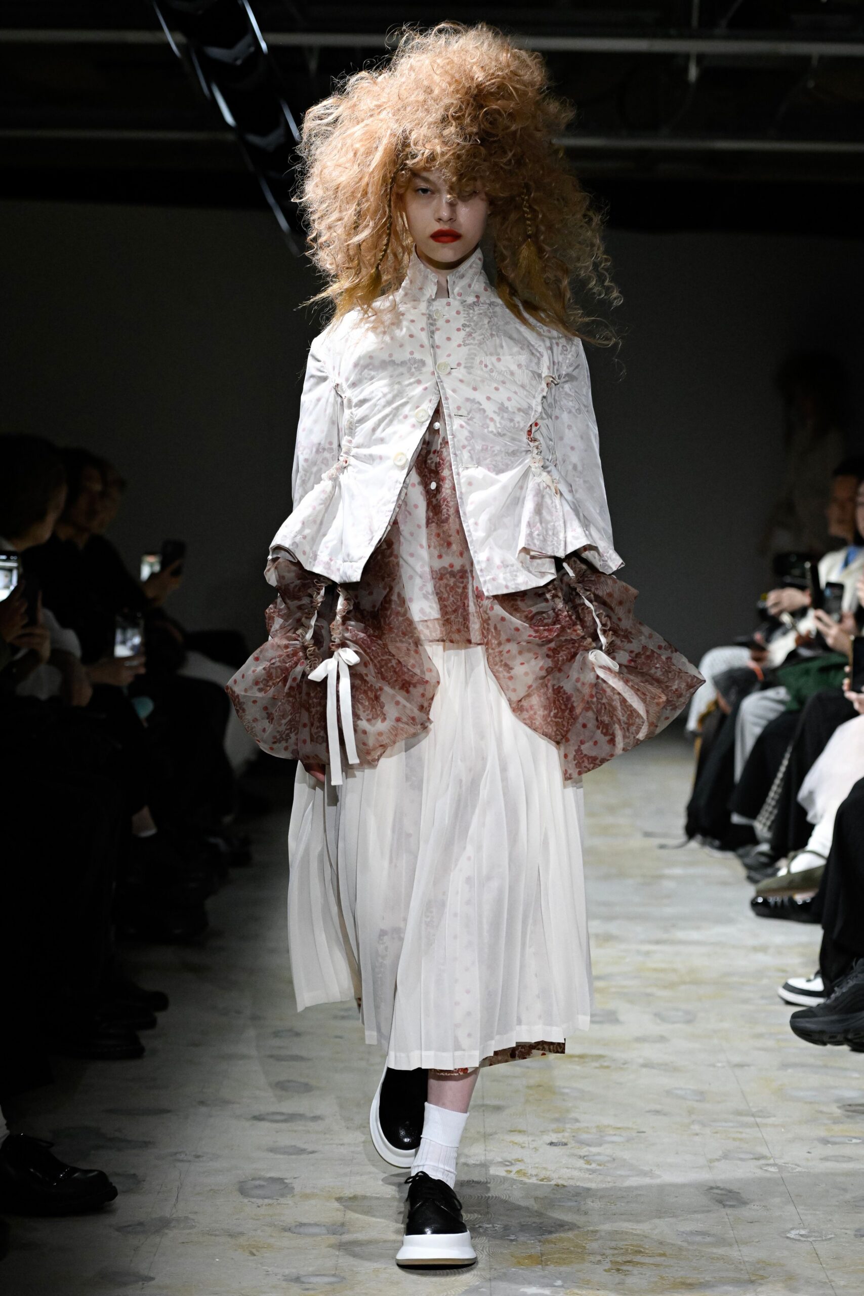 white cotton long-sleeve collared relaxed pleated layered jacket