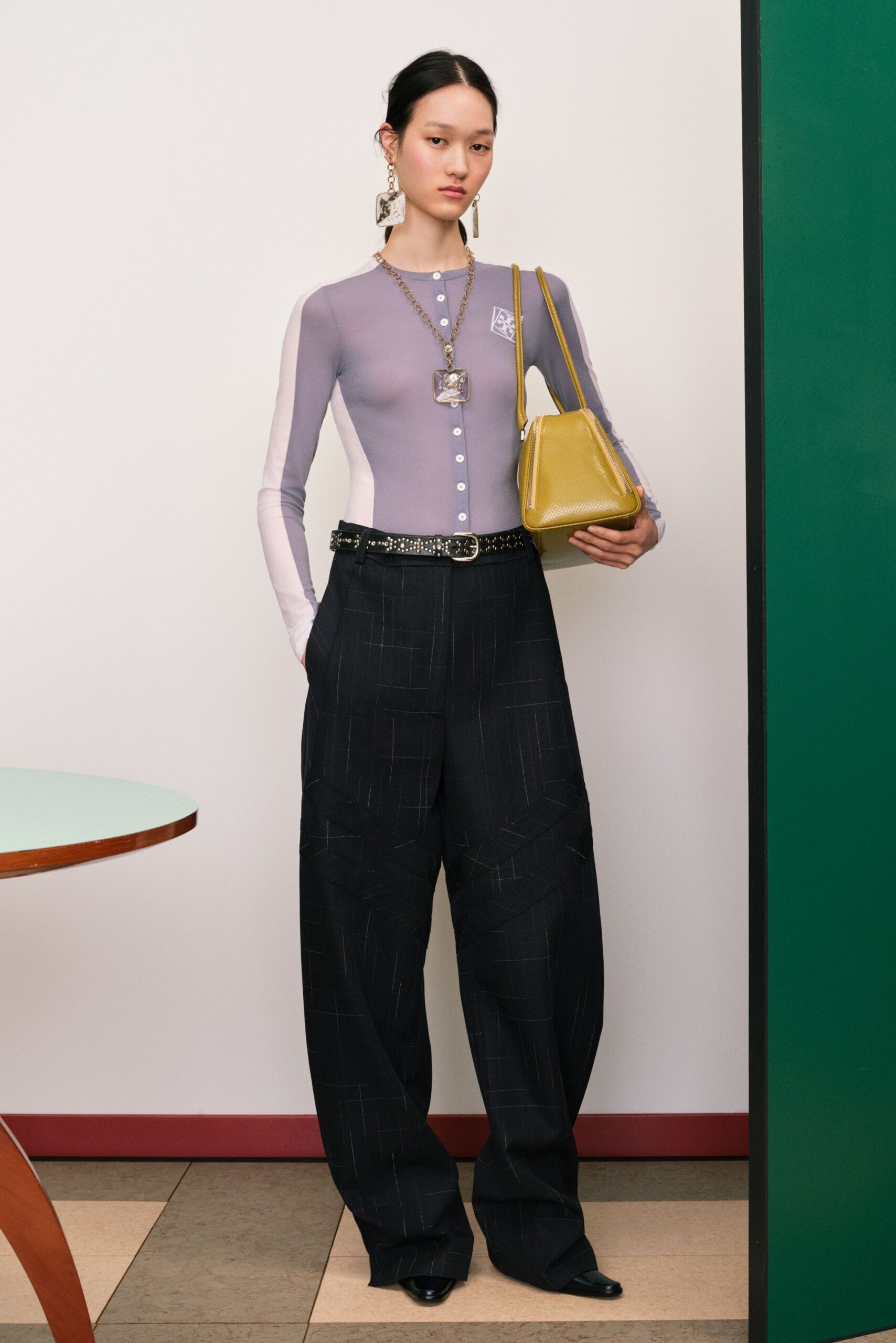purple cotton long-sleeve v-neck fitted buttoned top