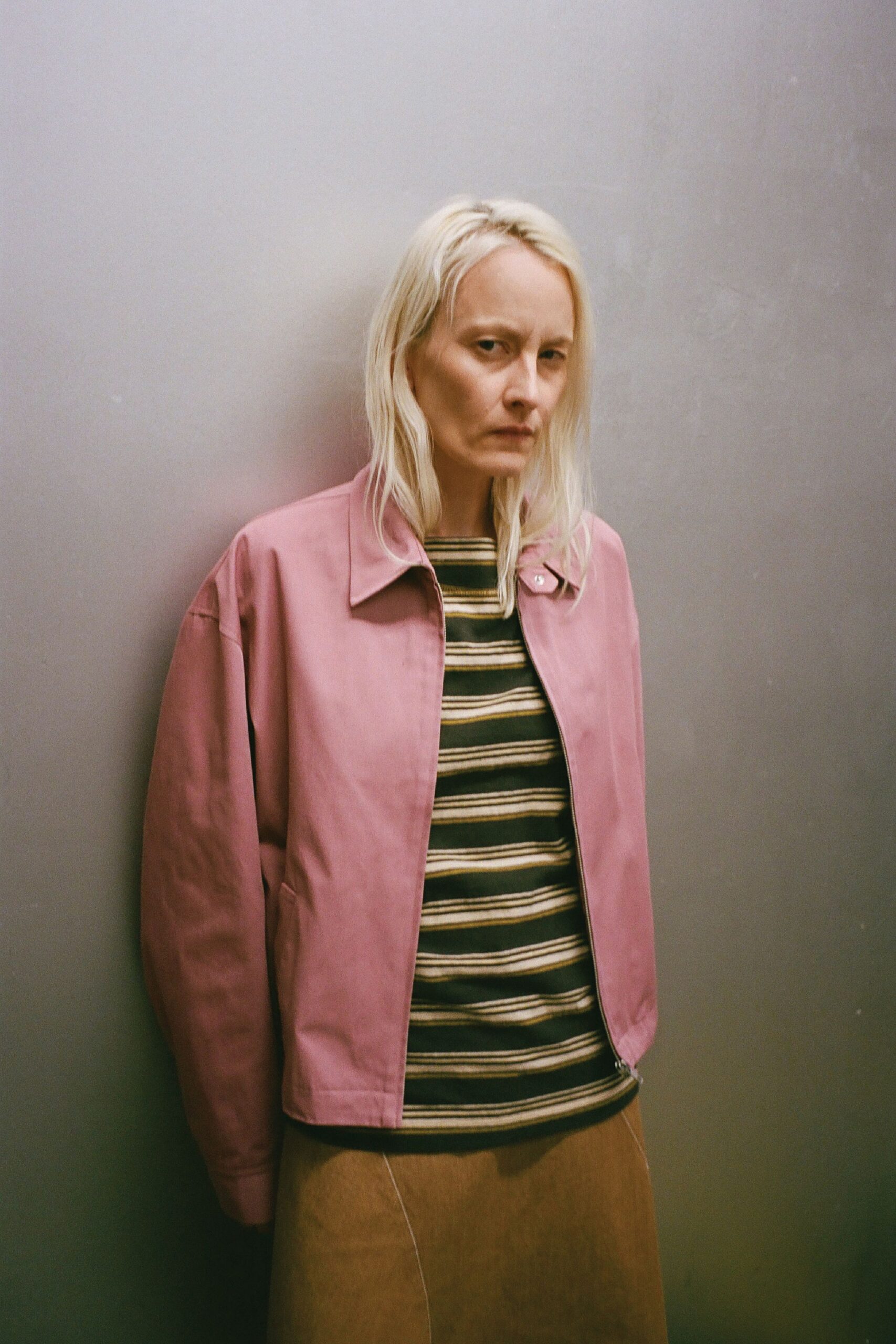 pink long-sleeve collared relaxed jacket