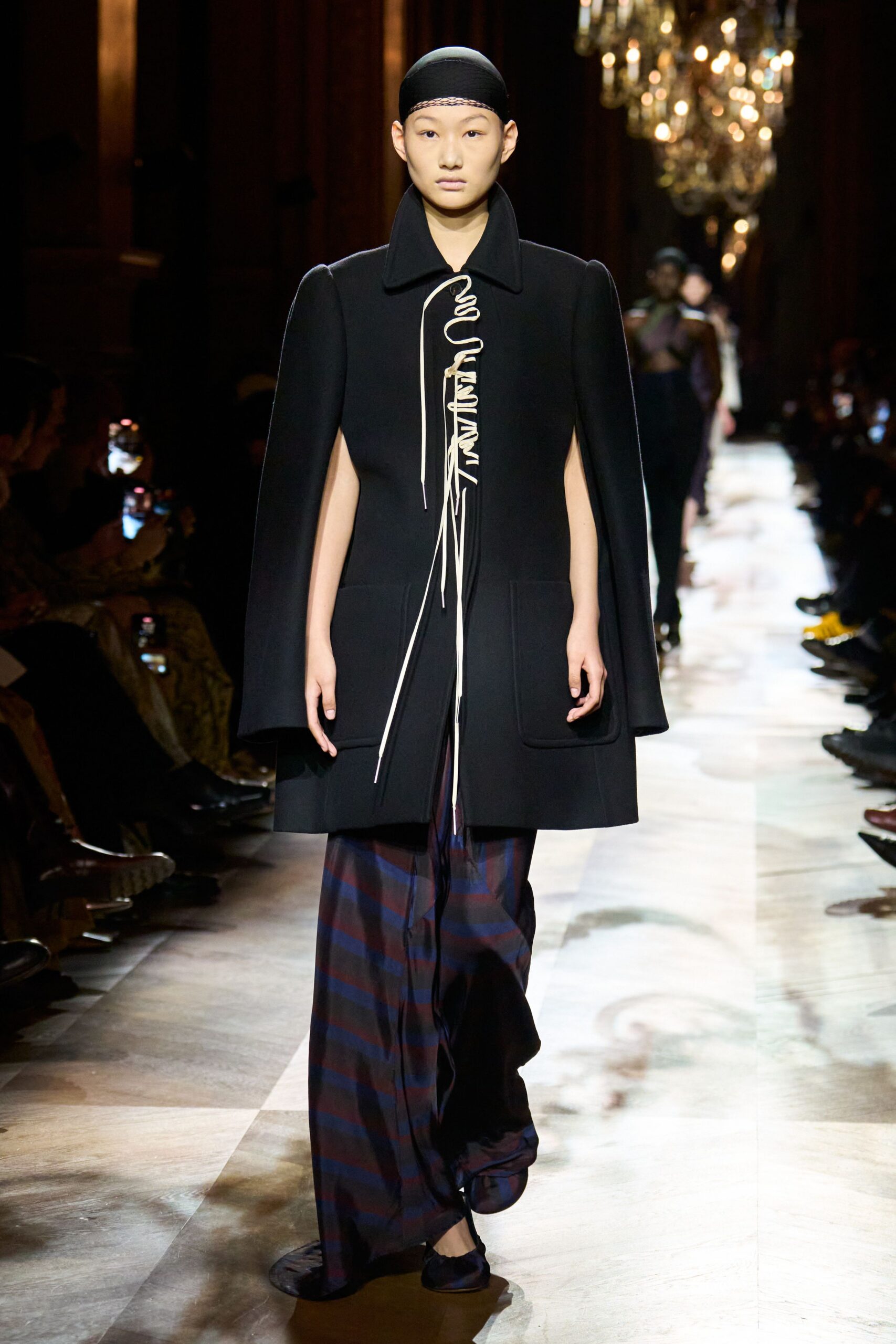 black wool long-sleeve collared structured zippered cape