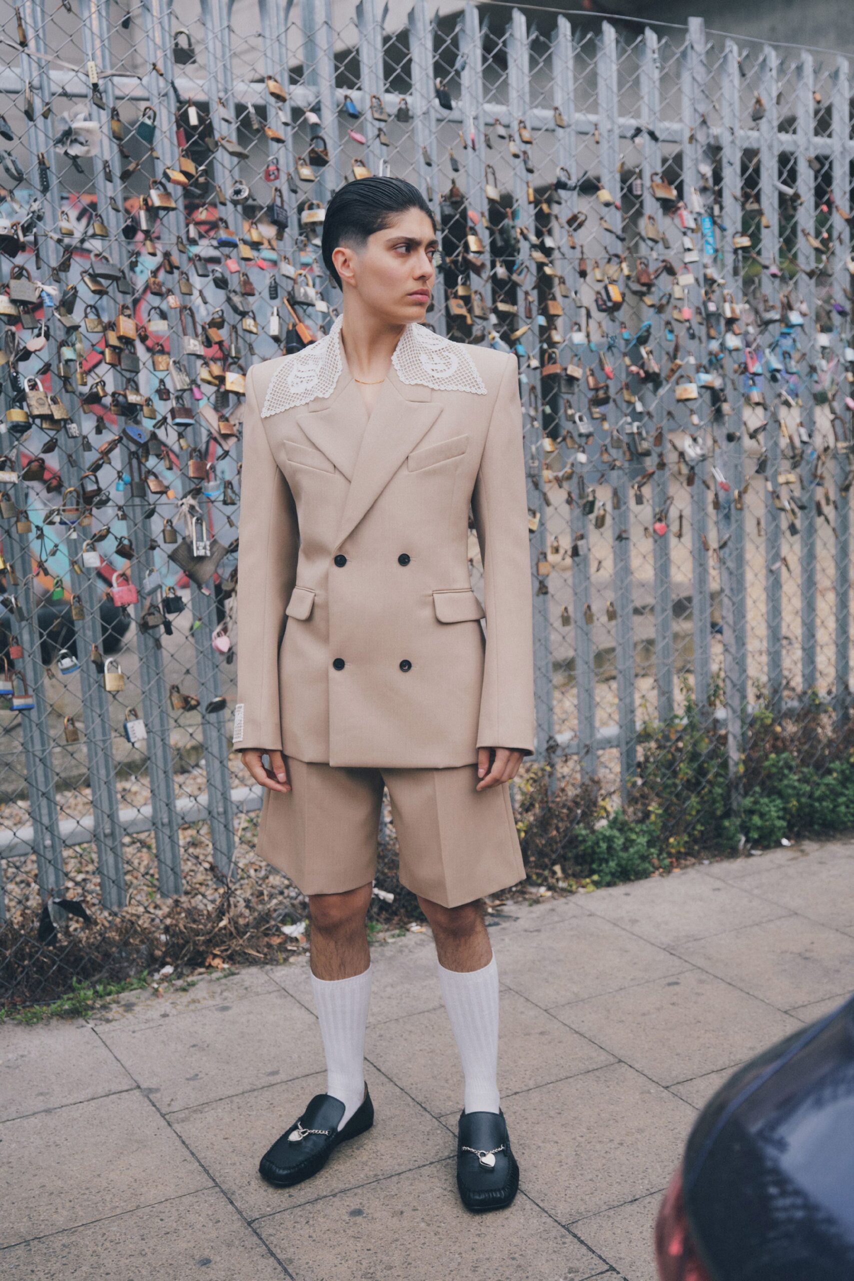 beige tailored short shorts