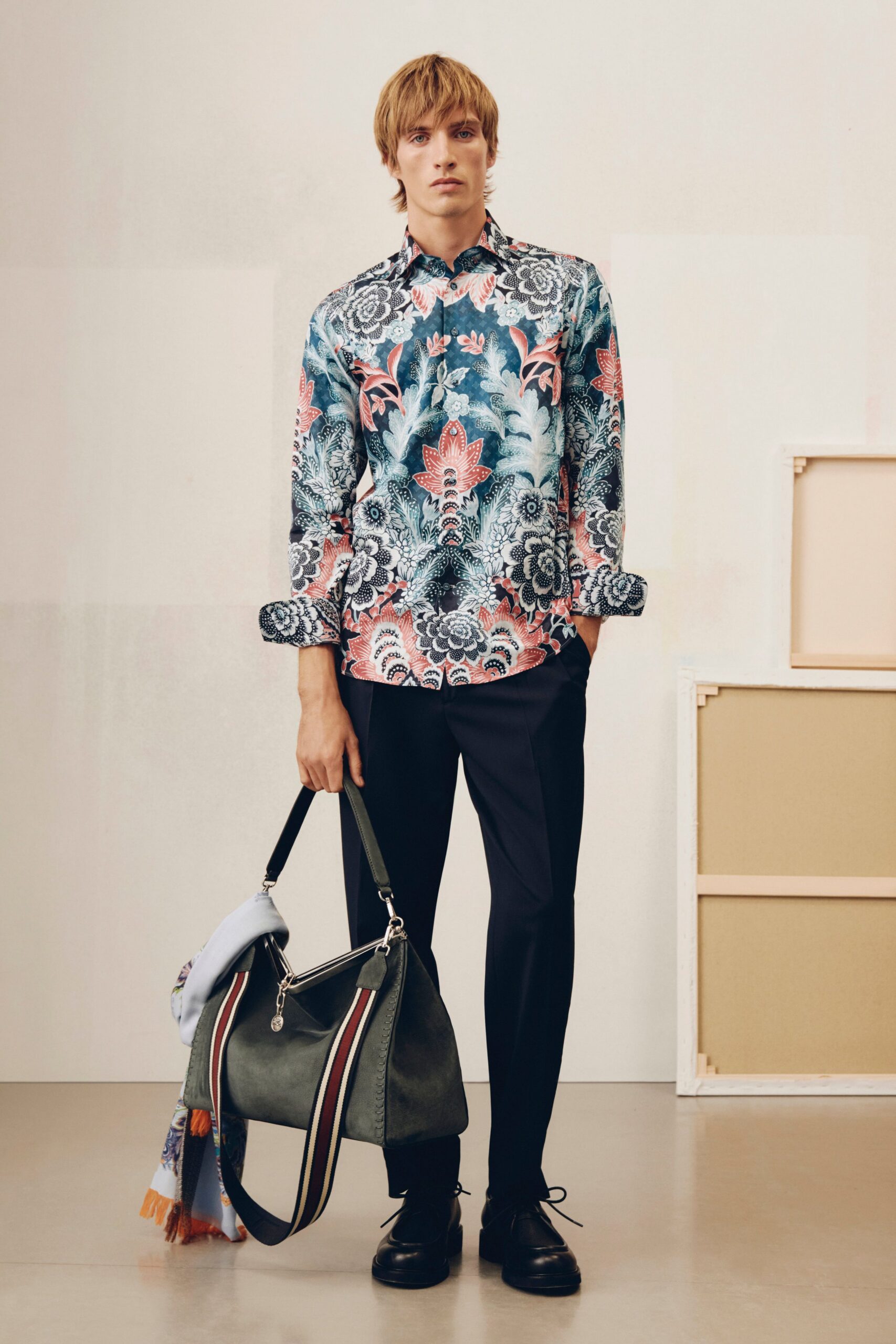 printed long-sleeve shirt with tailored pants