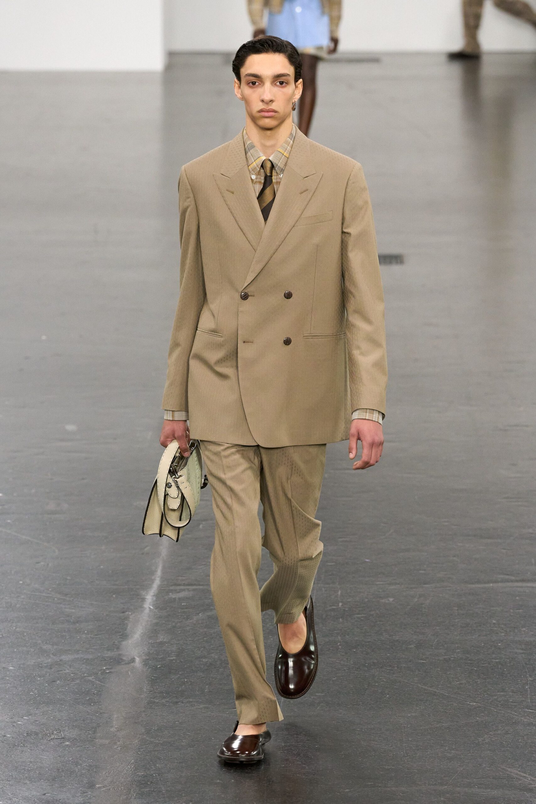 beige cotton long-sleeve collared tailored buttoned pencil suit