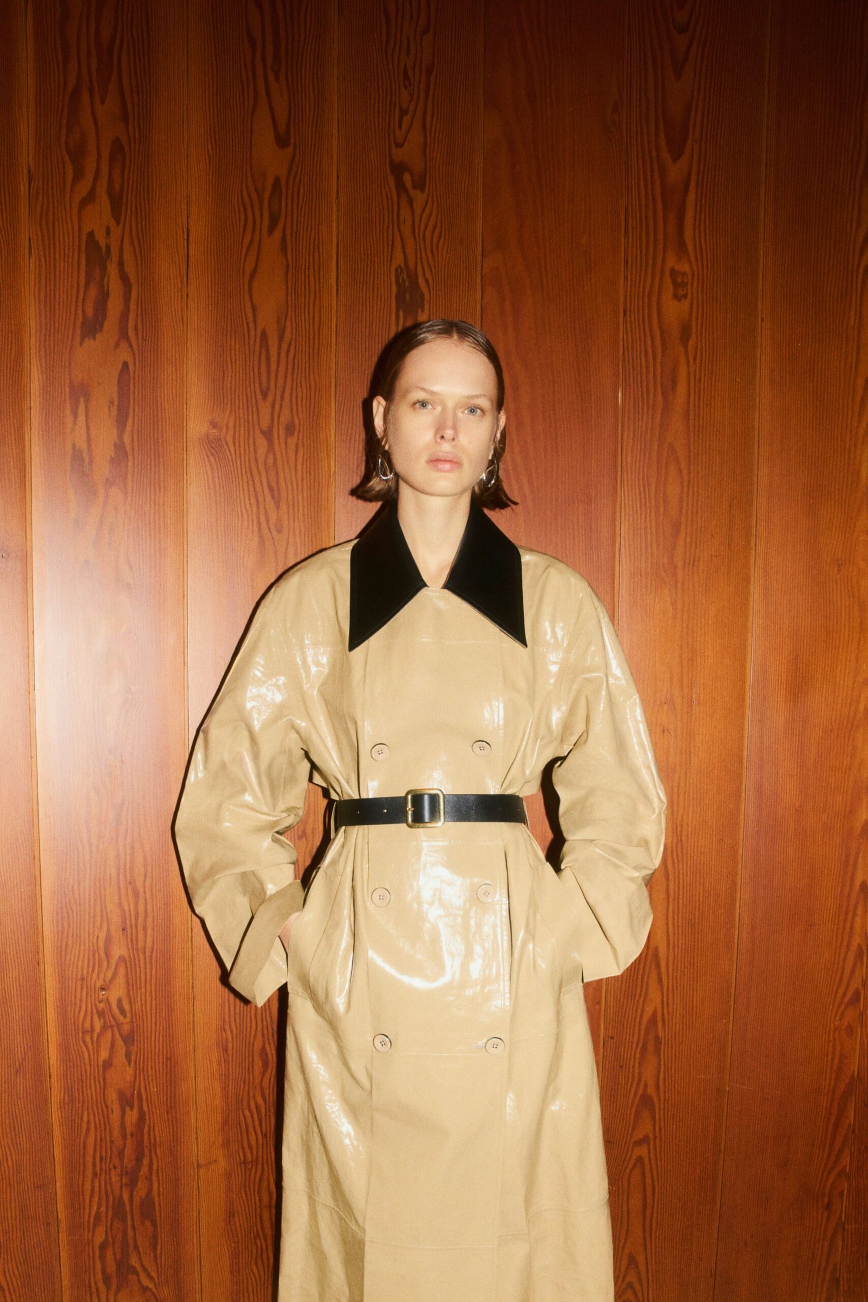 beige vinyl long-sleeve collared relaxed zippered belted trench