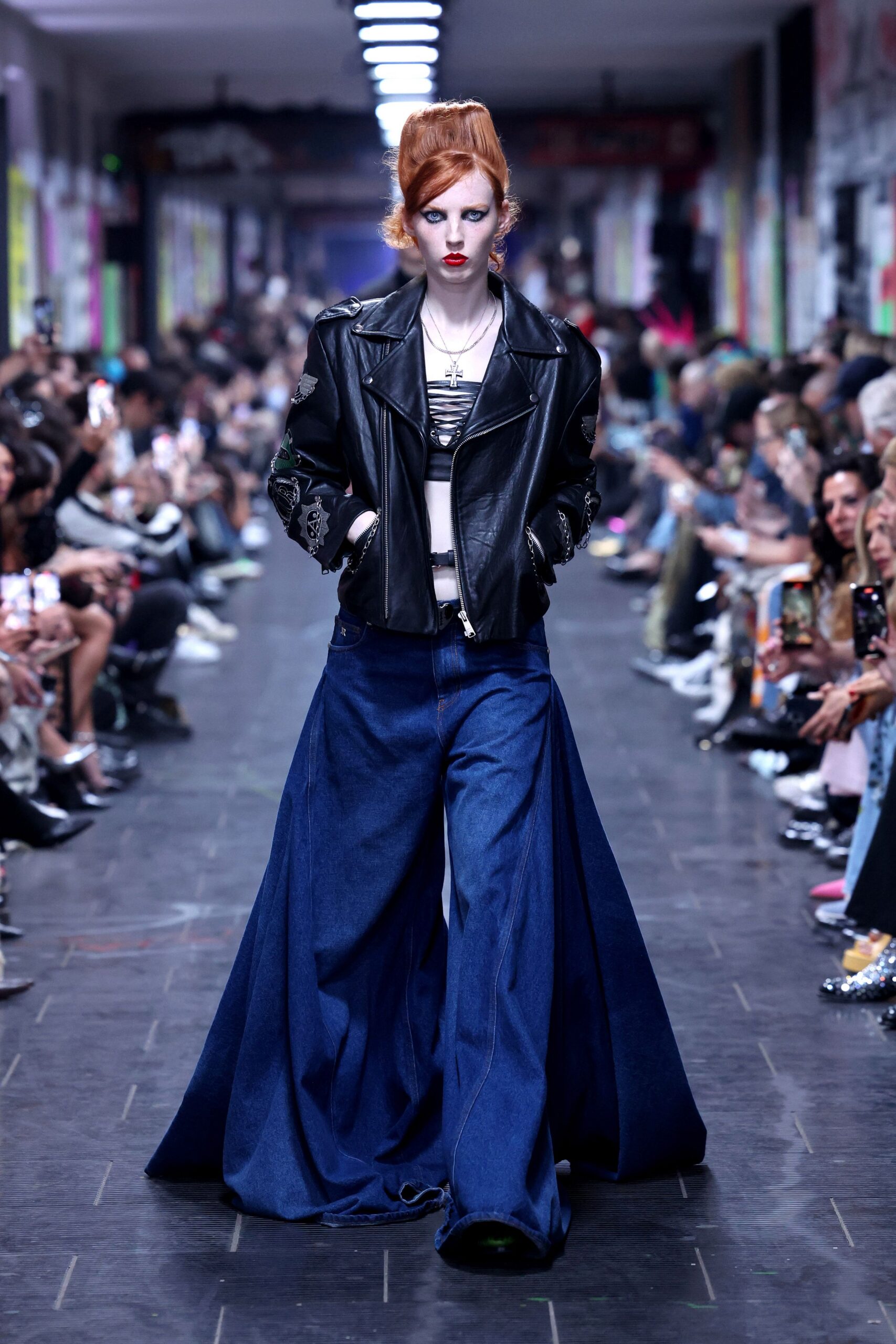 black leather long-sleeve collared fitted embroidered jacket
