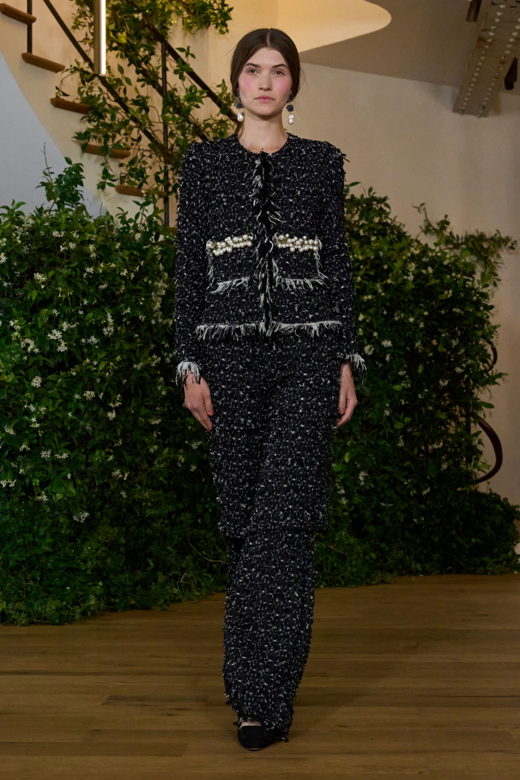 black and white fitted jacket and pants
