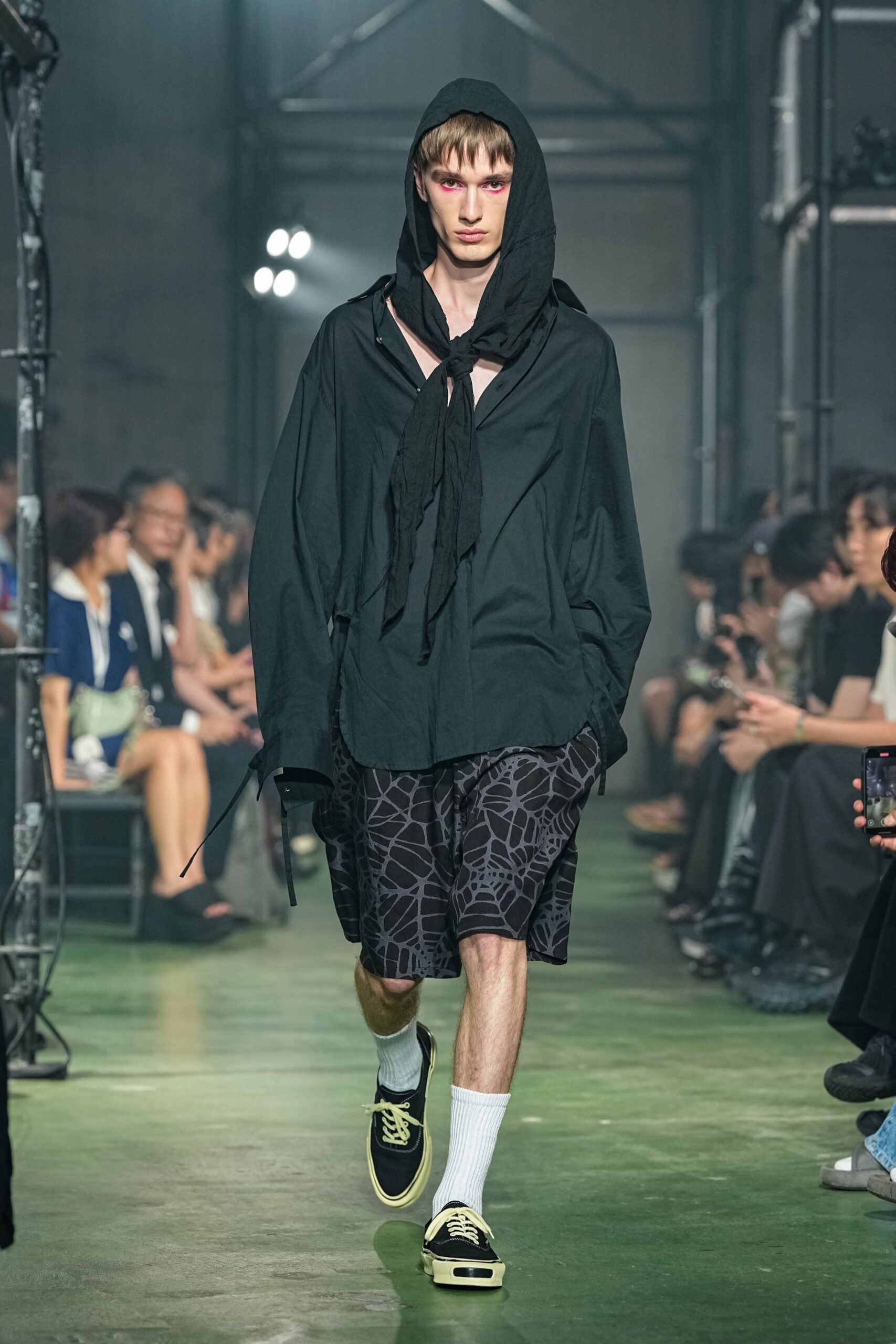 black cotton long-sleeve hooded oversized layered shirt