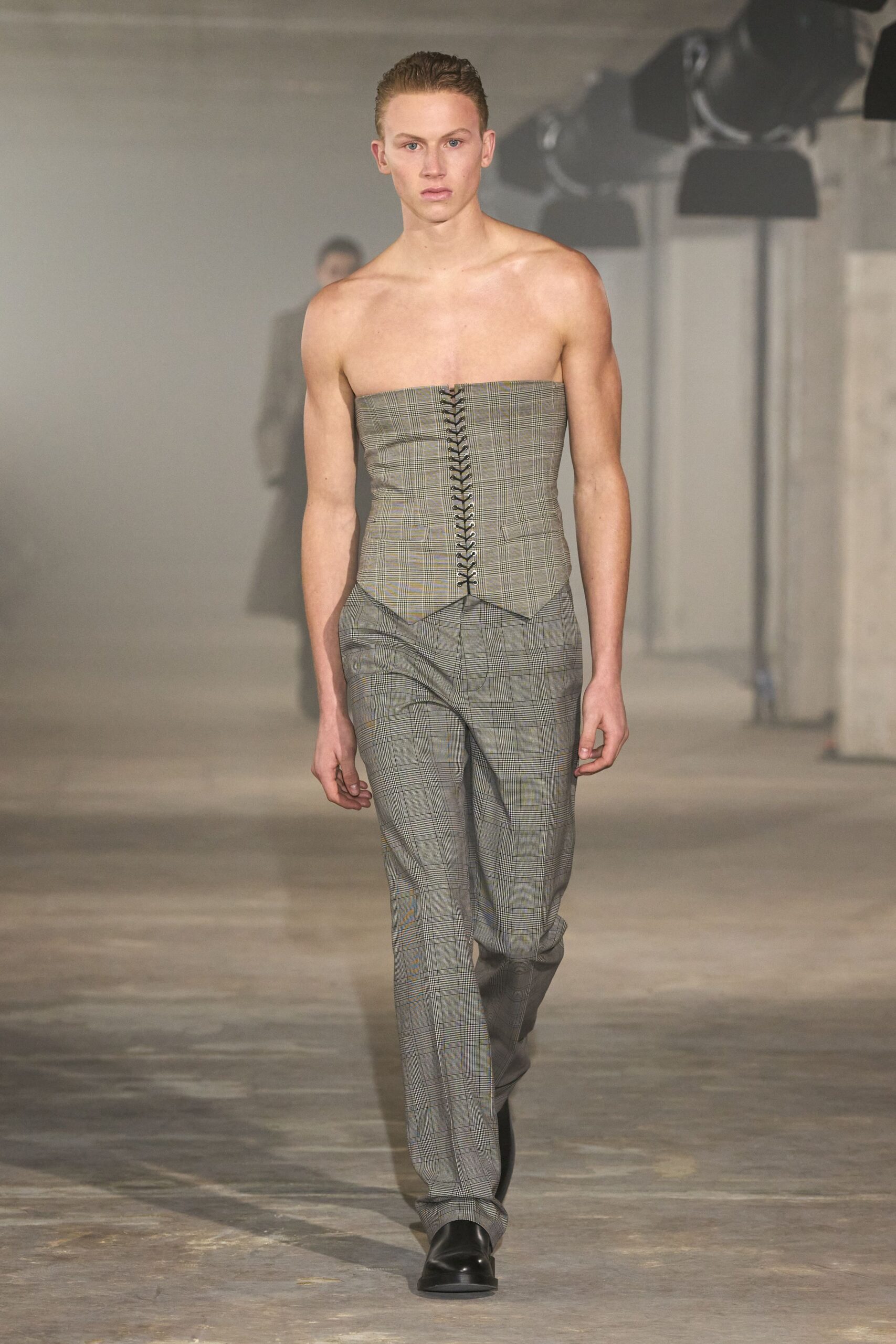 gray cotton strapless fitted checked buttoned corset