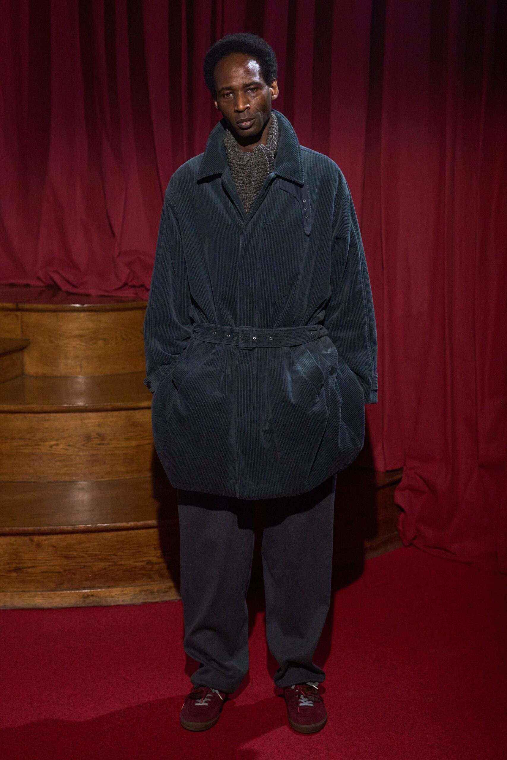 blue cotton long-sleeve collared oversized zippered pockets coat