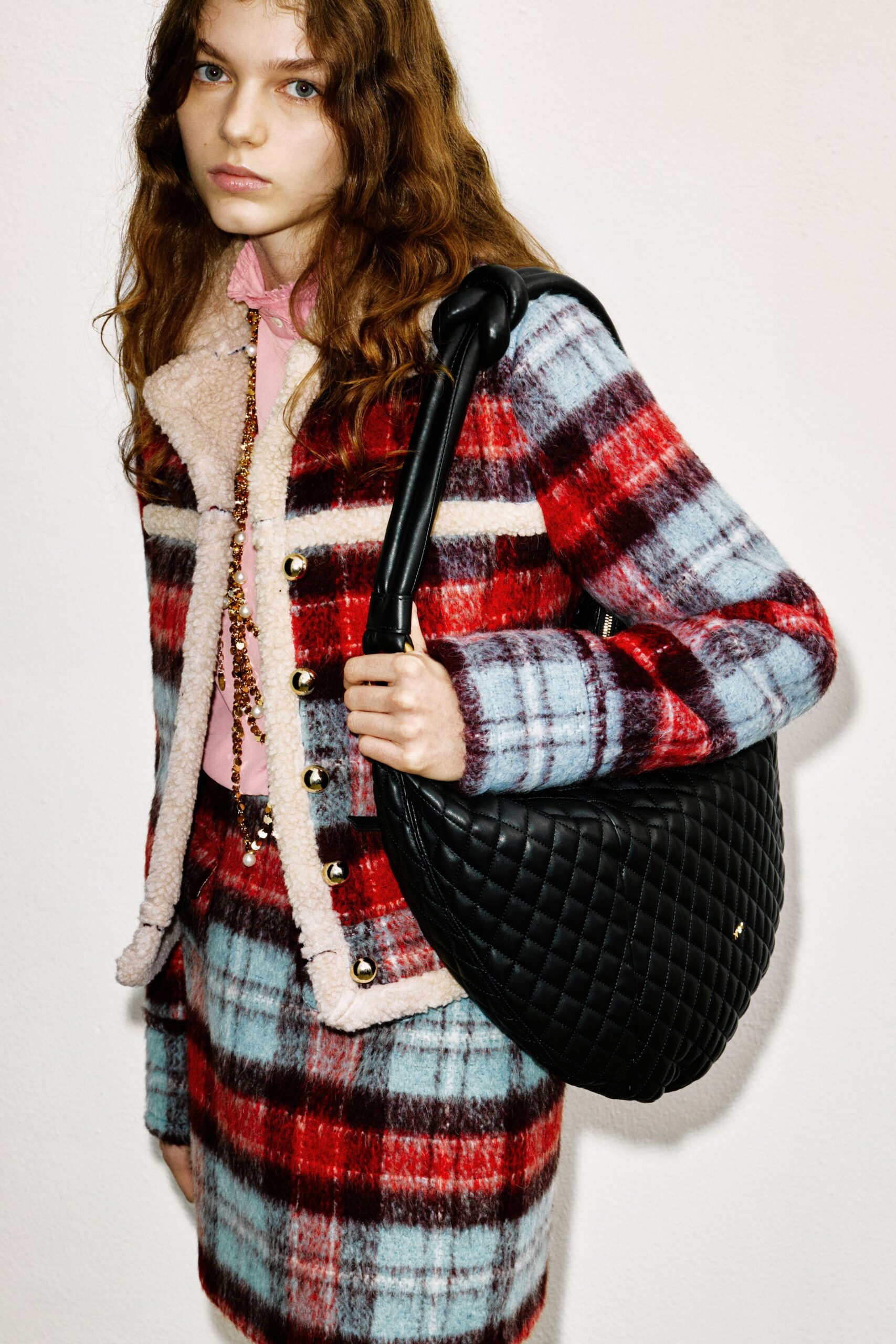 red wool long-sleeve collared fitted checked jacket
