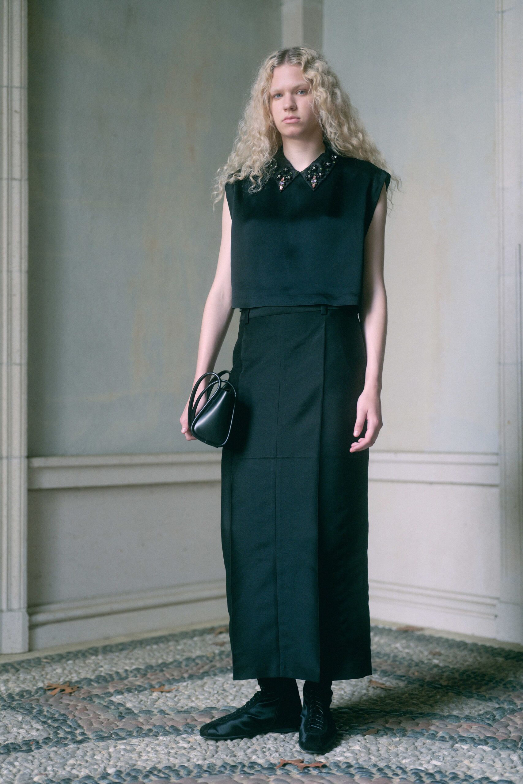 black cotton sleeveless collared fitted embroidered top